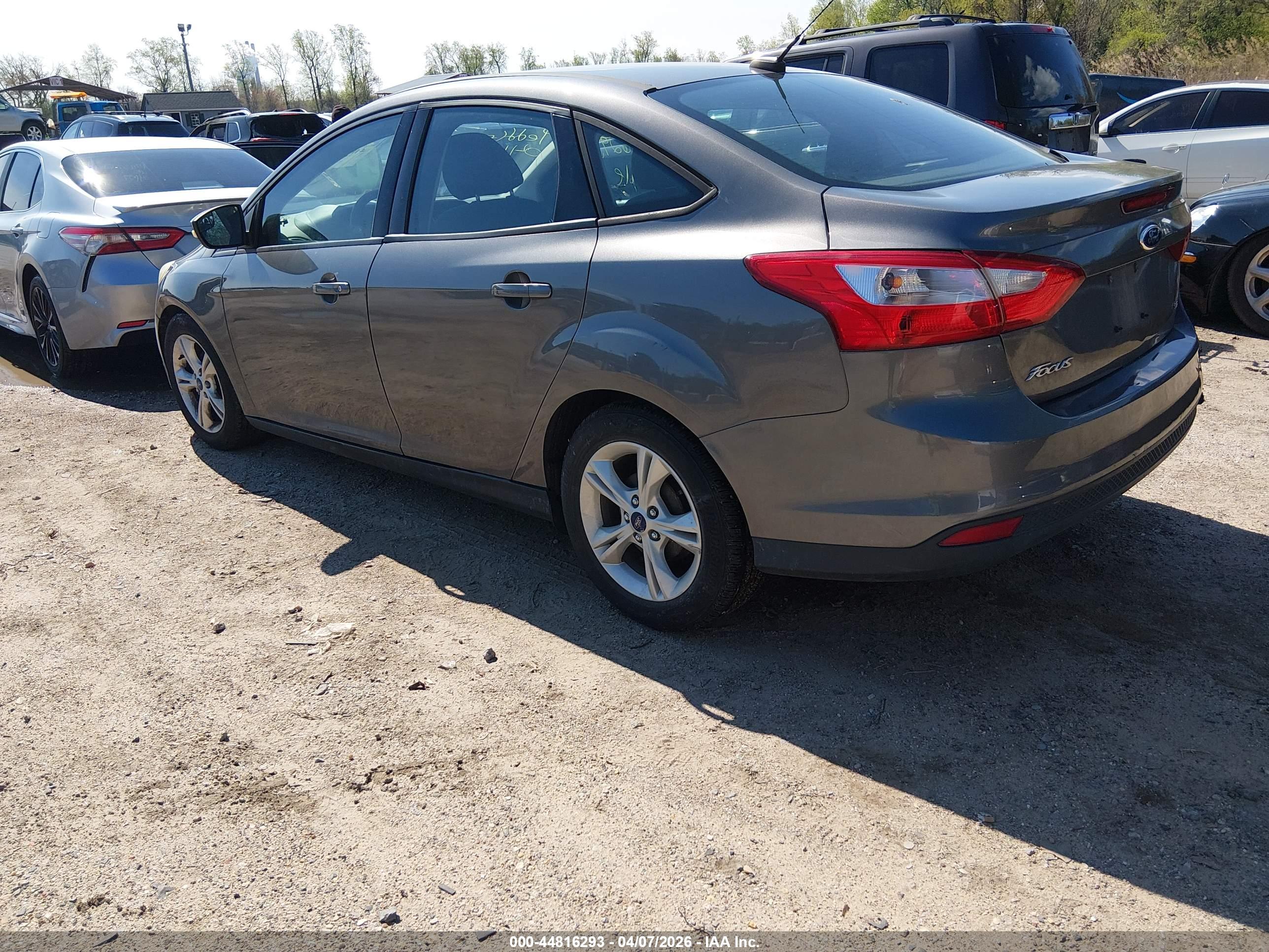FORD FOCUS image 3