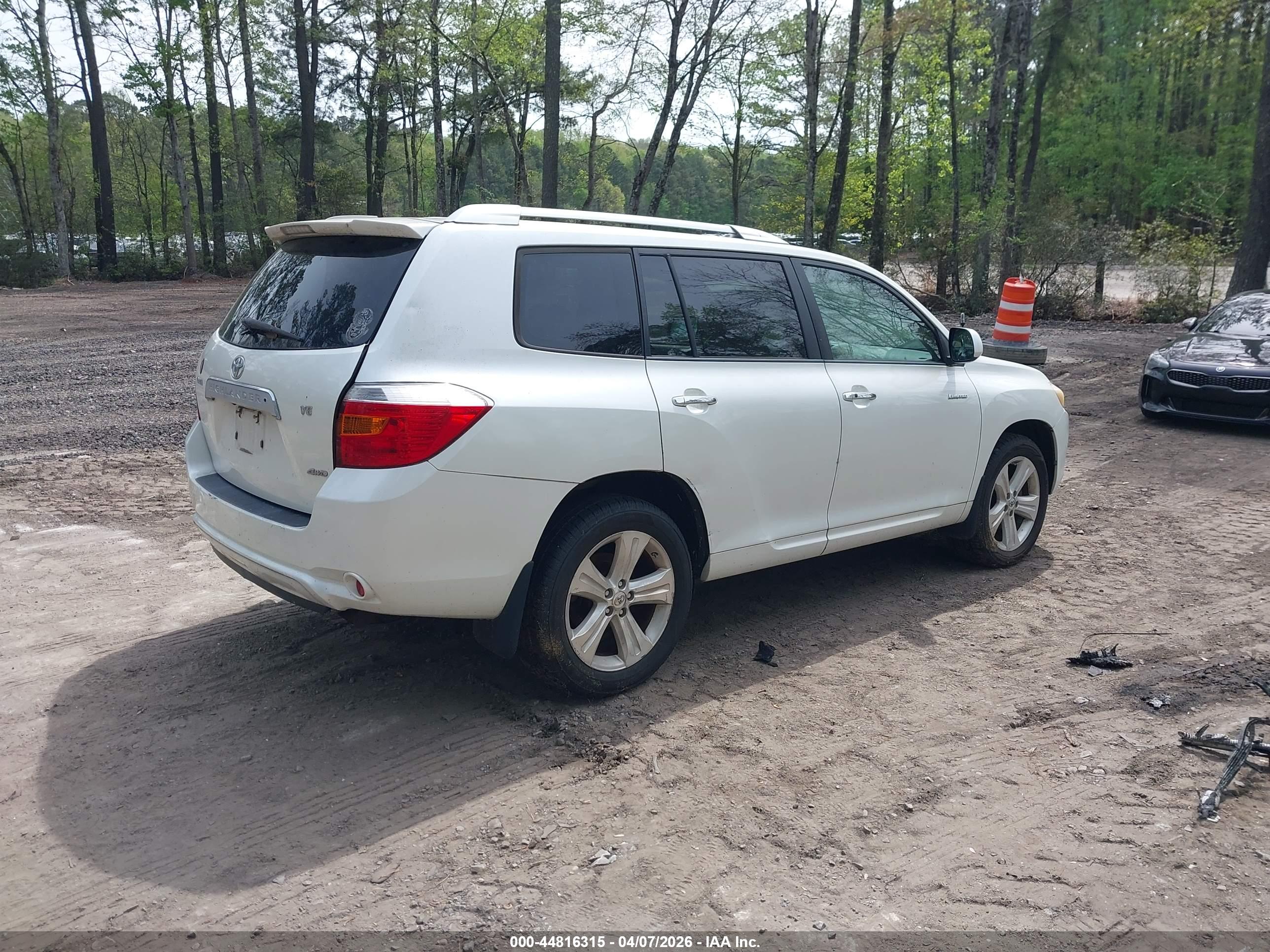TOYOTA HIGHLANDER image 4