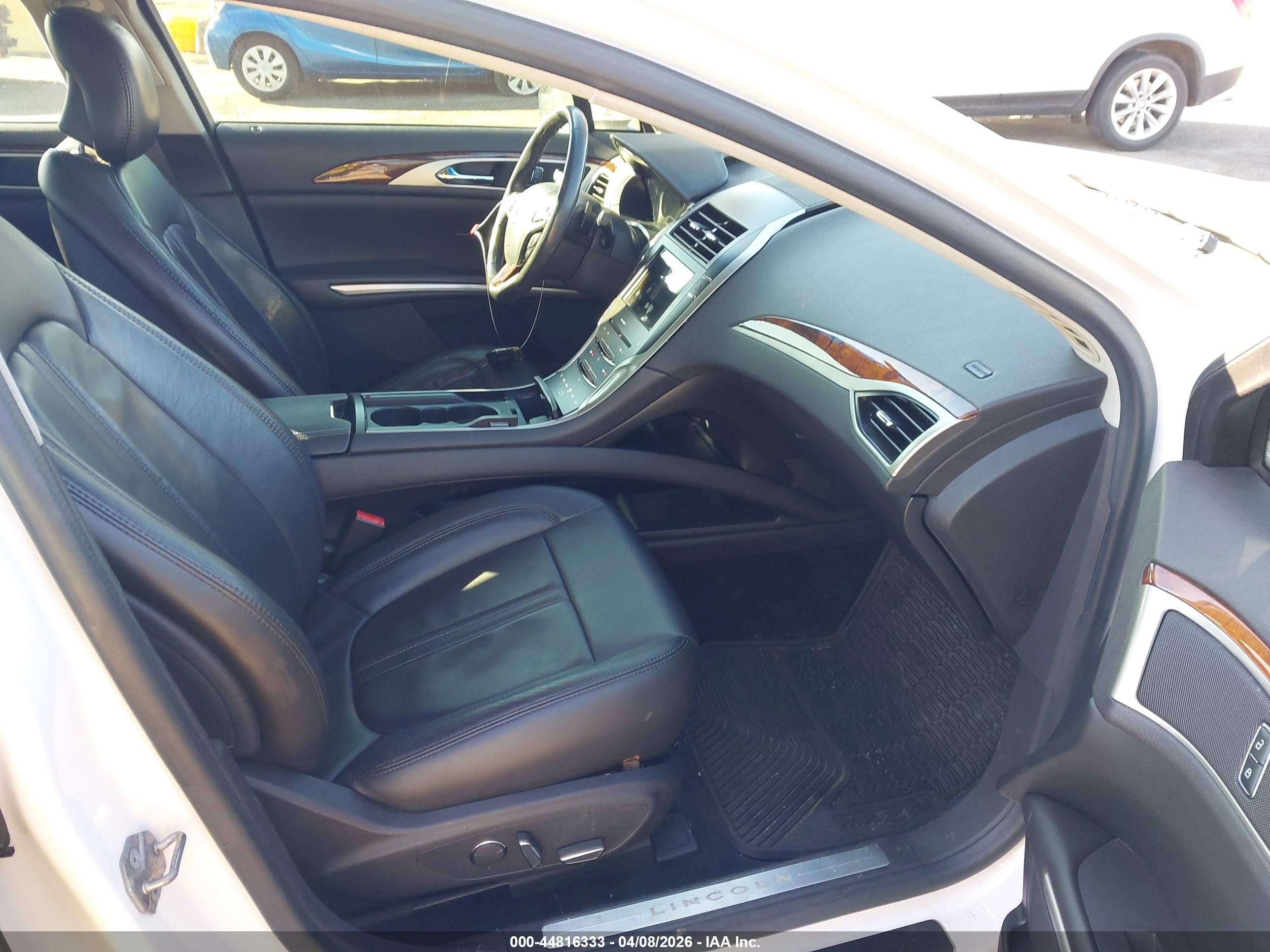 LINCOLN MKZ image 5