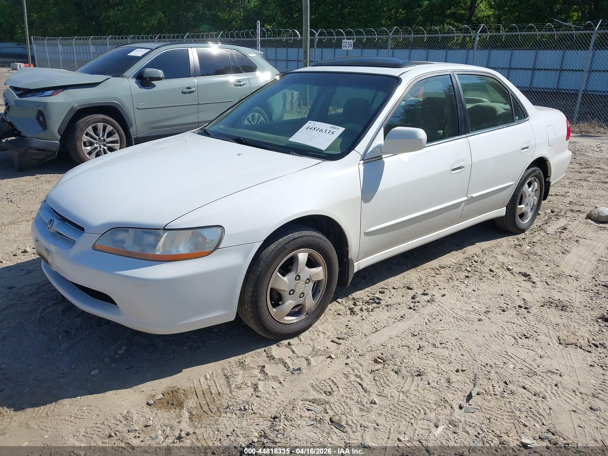 HONDA ACCORD image 2