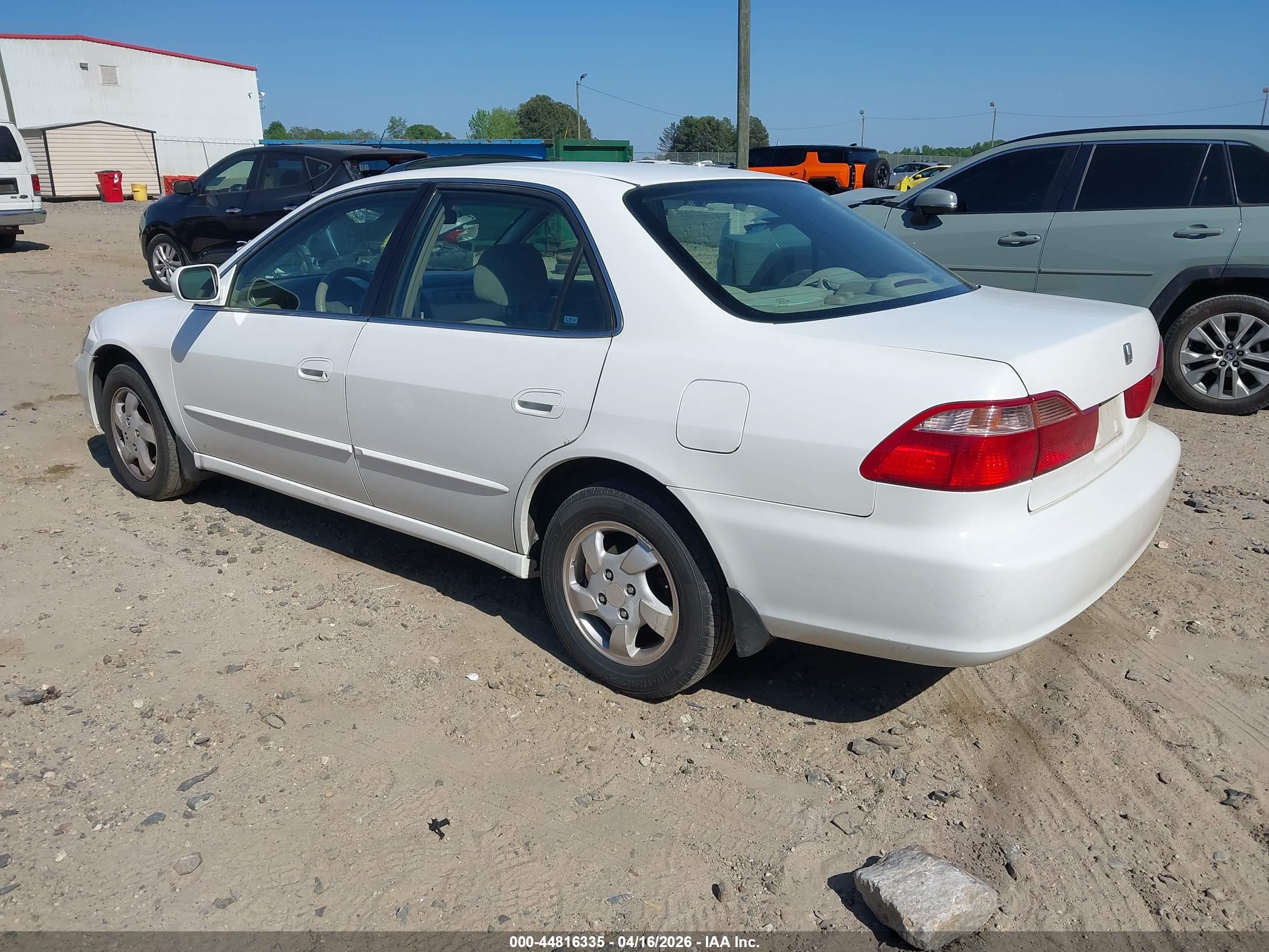 HONDA ACCORD image 3