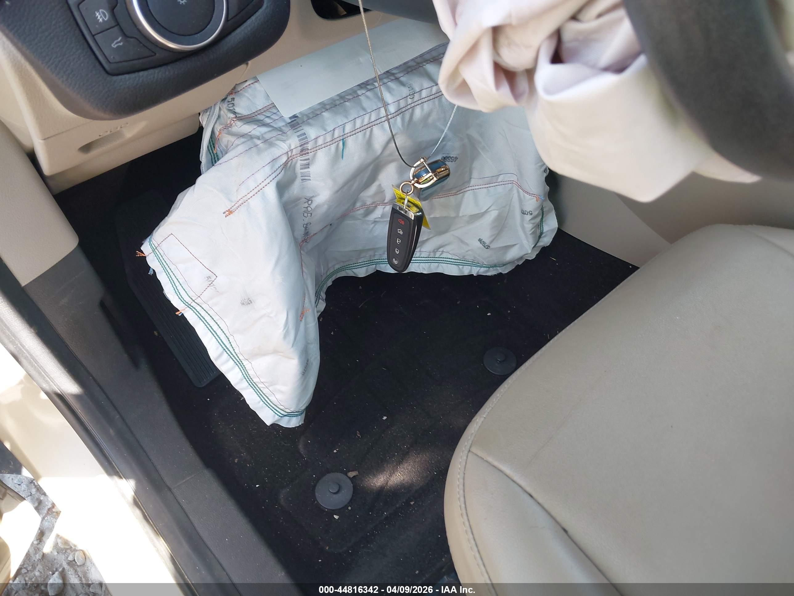 FORD ESCAPE image 11