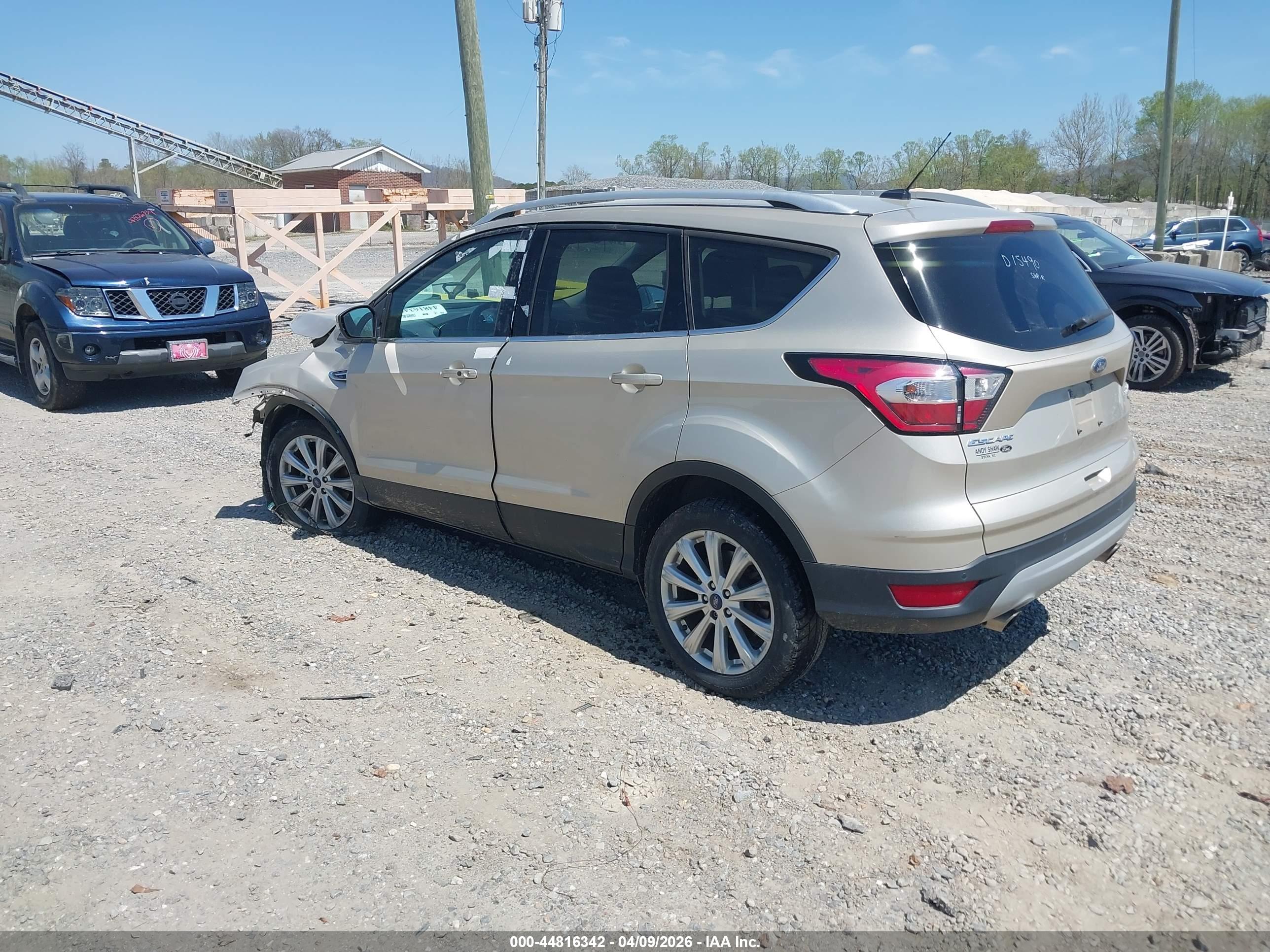 FORD ESCAPE image 3