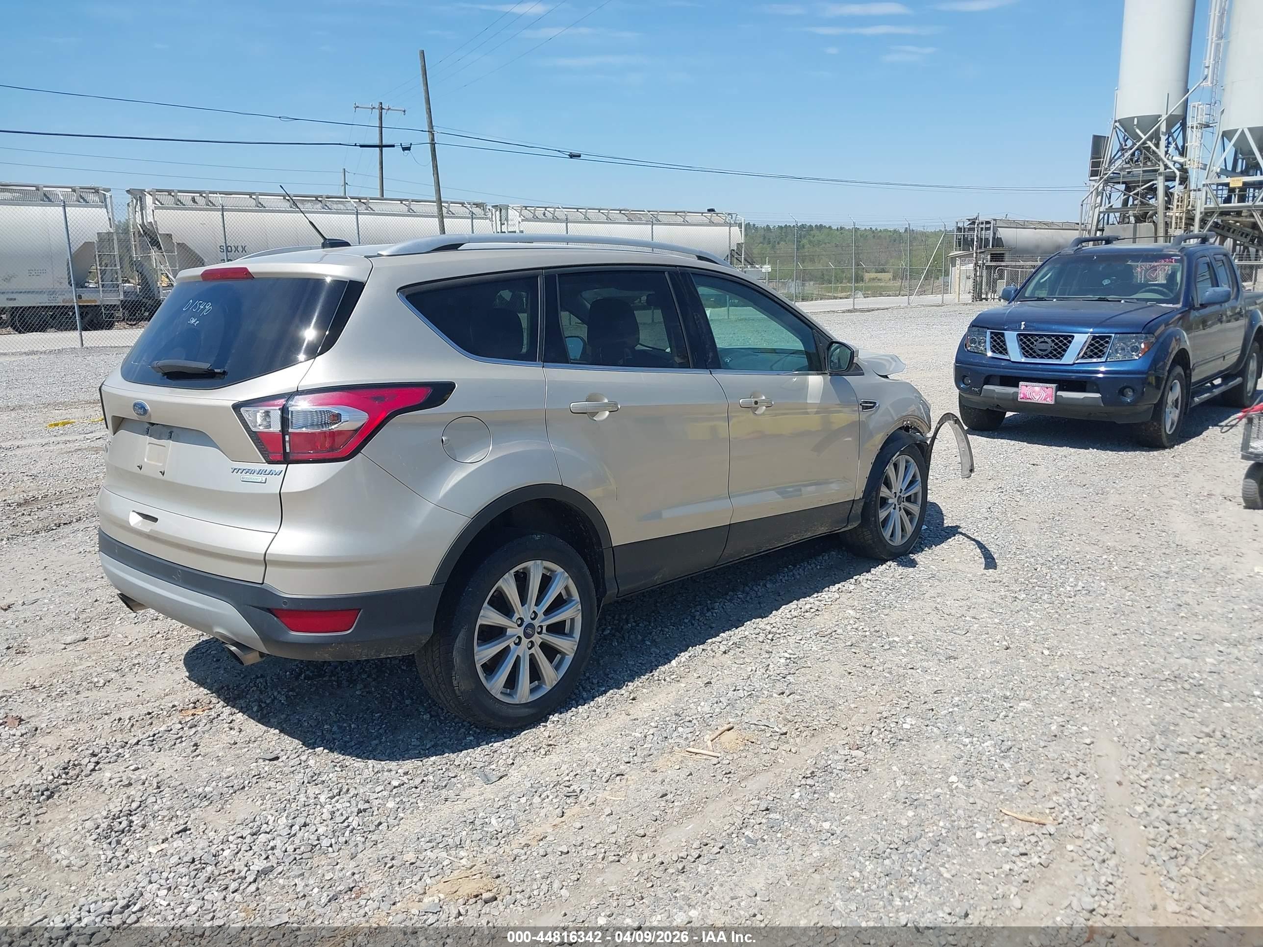 FORD ESCAPE image 4