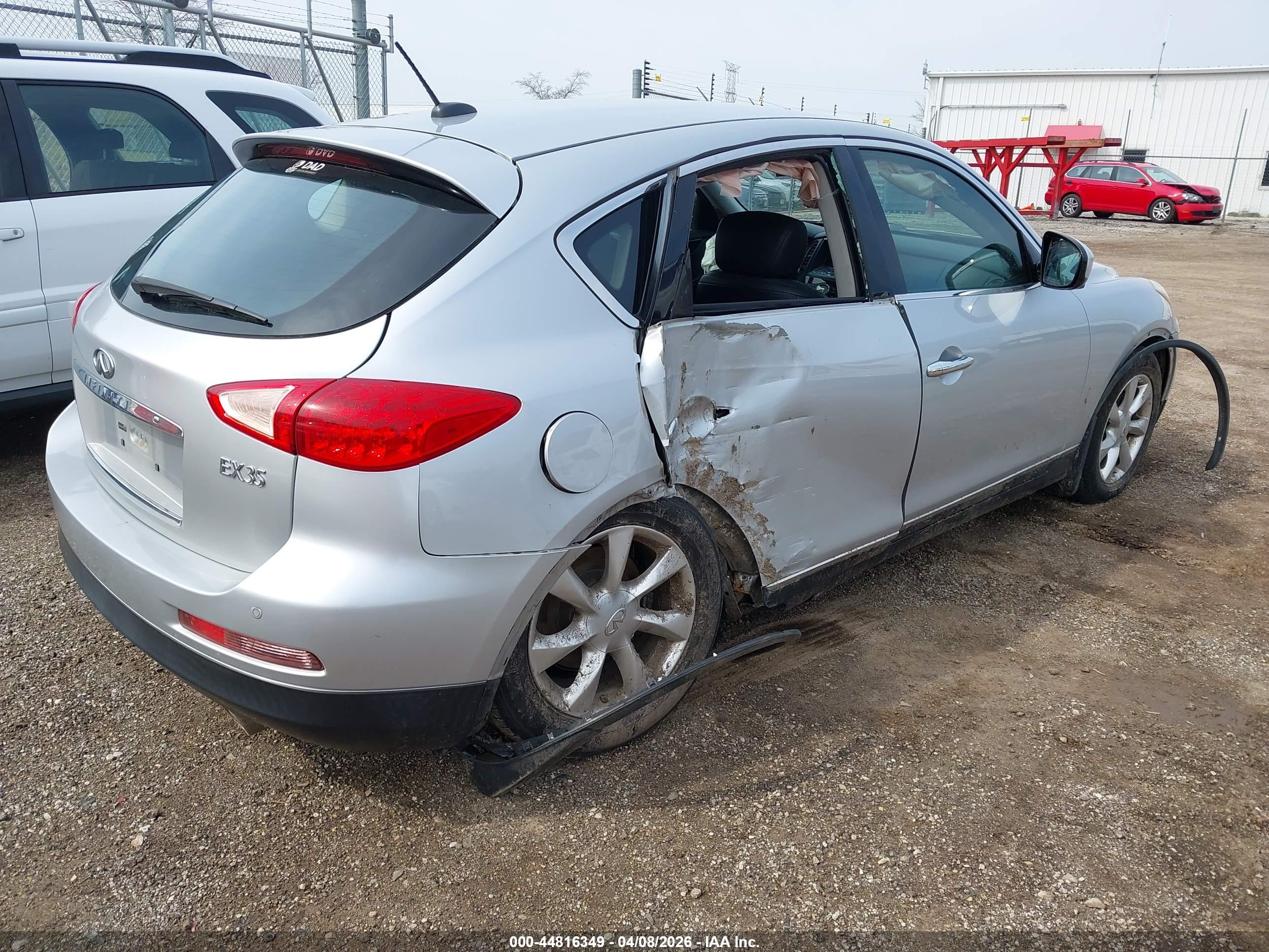 INFINITI EX35 image 4