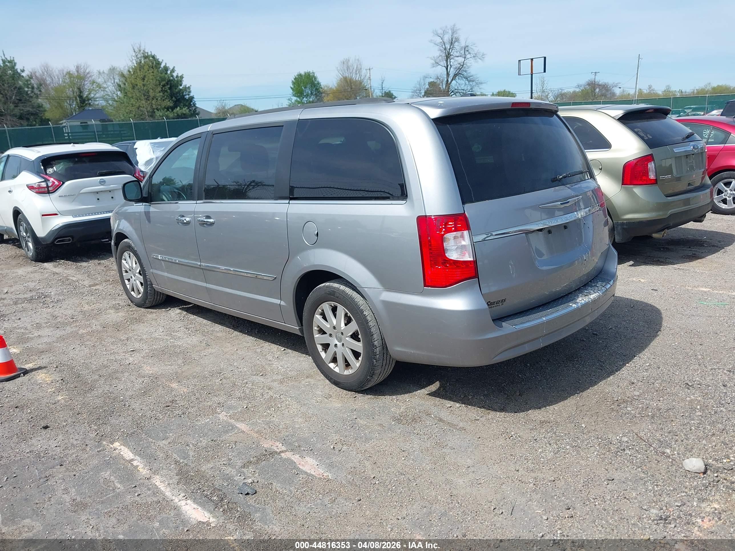 CHRYSLER TOWN image 3