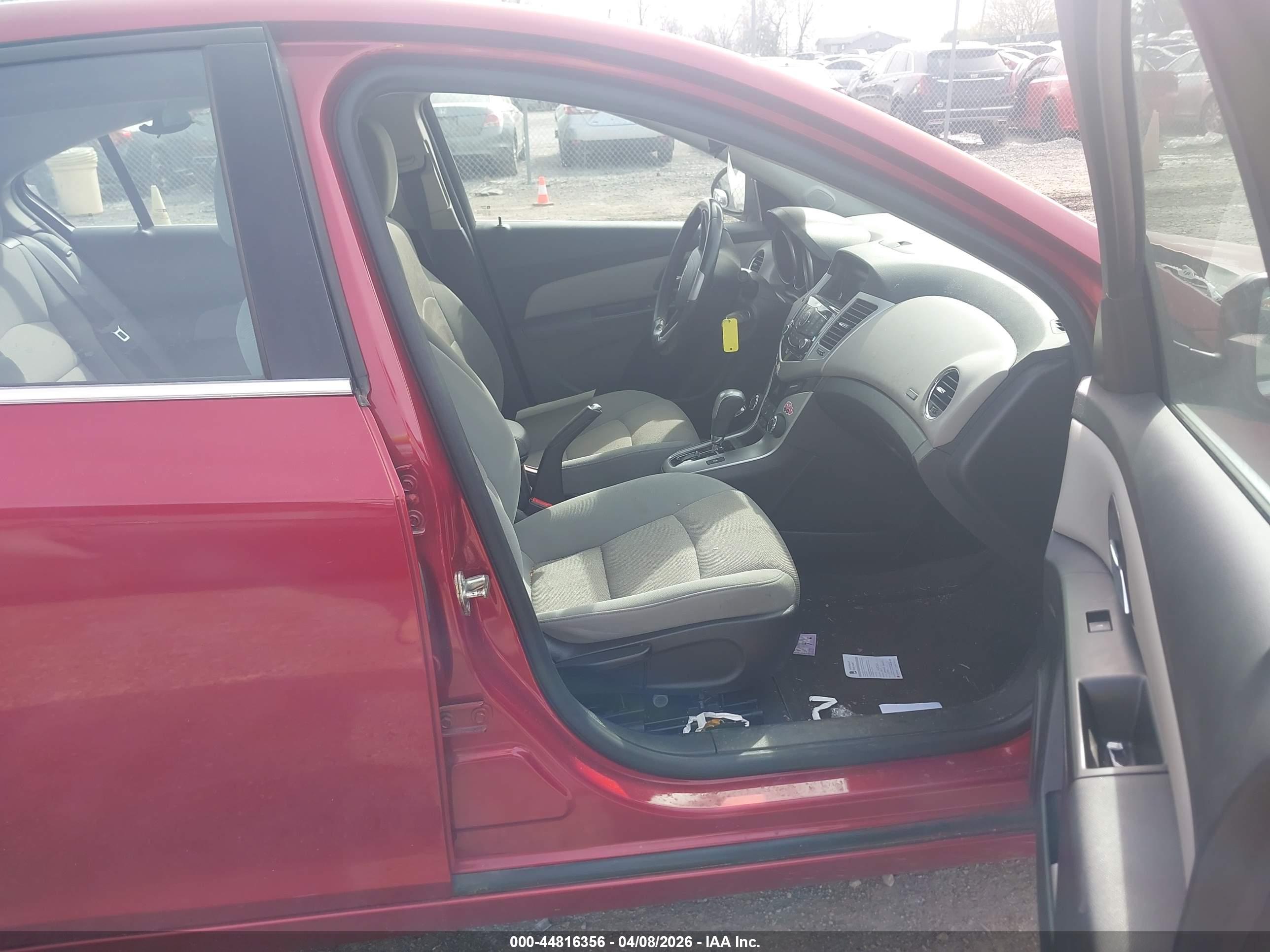 CHEVROLET CRUZE image 5