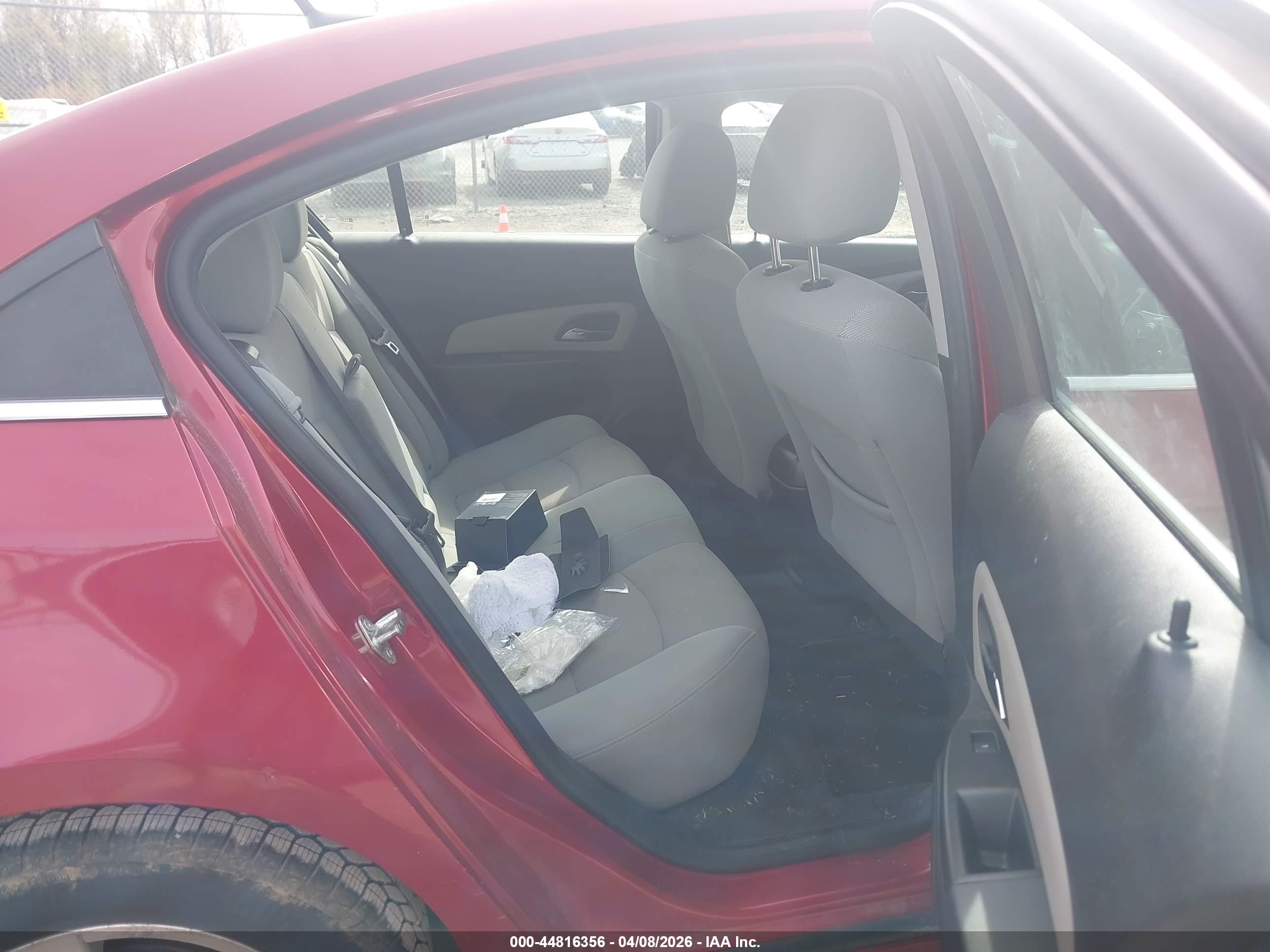 CHEVROLET CRUZE image 8