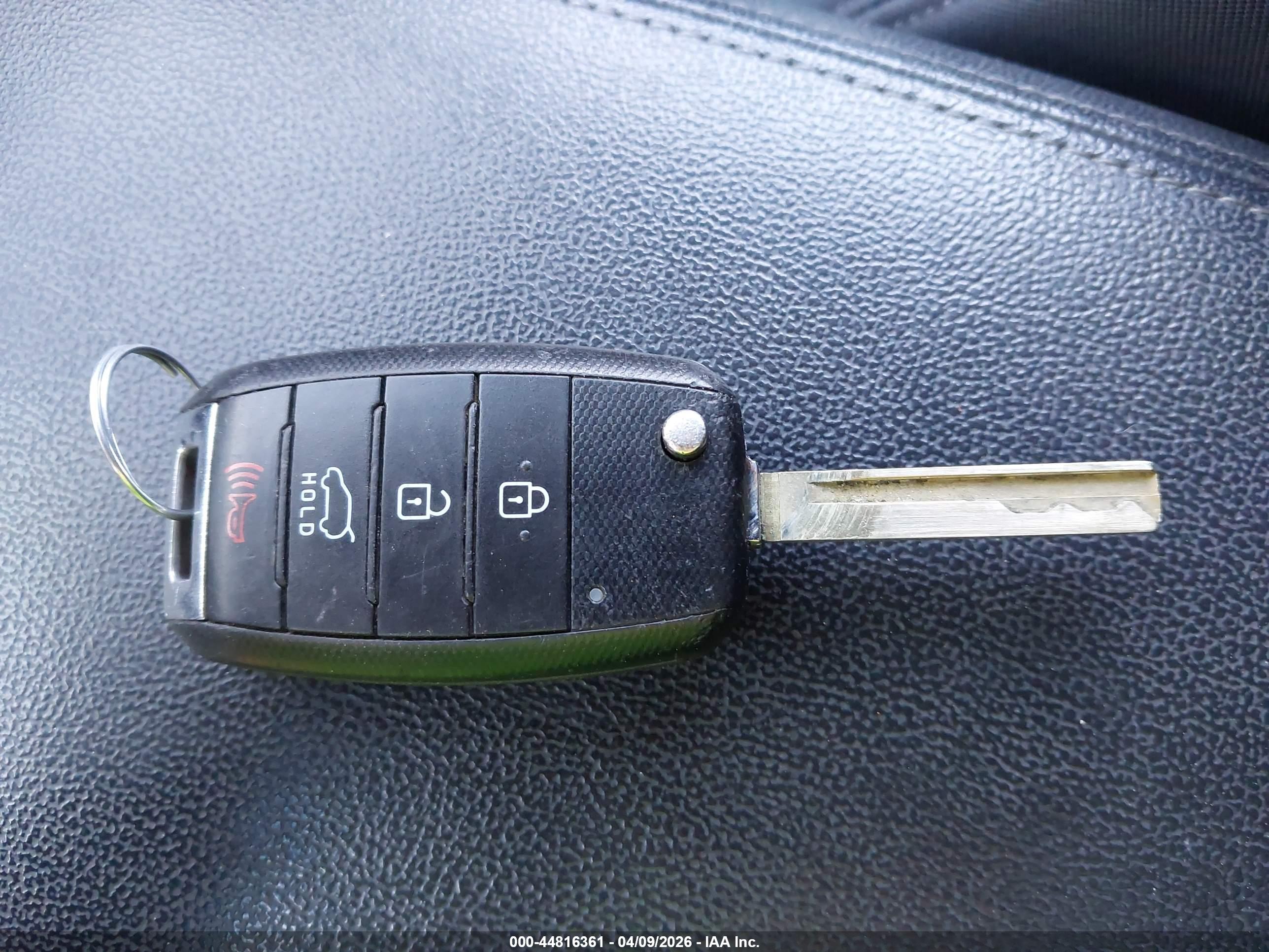 KIA SORENTO image 11