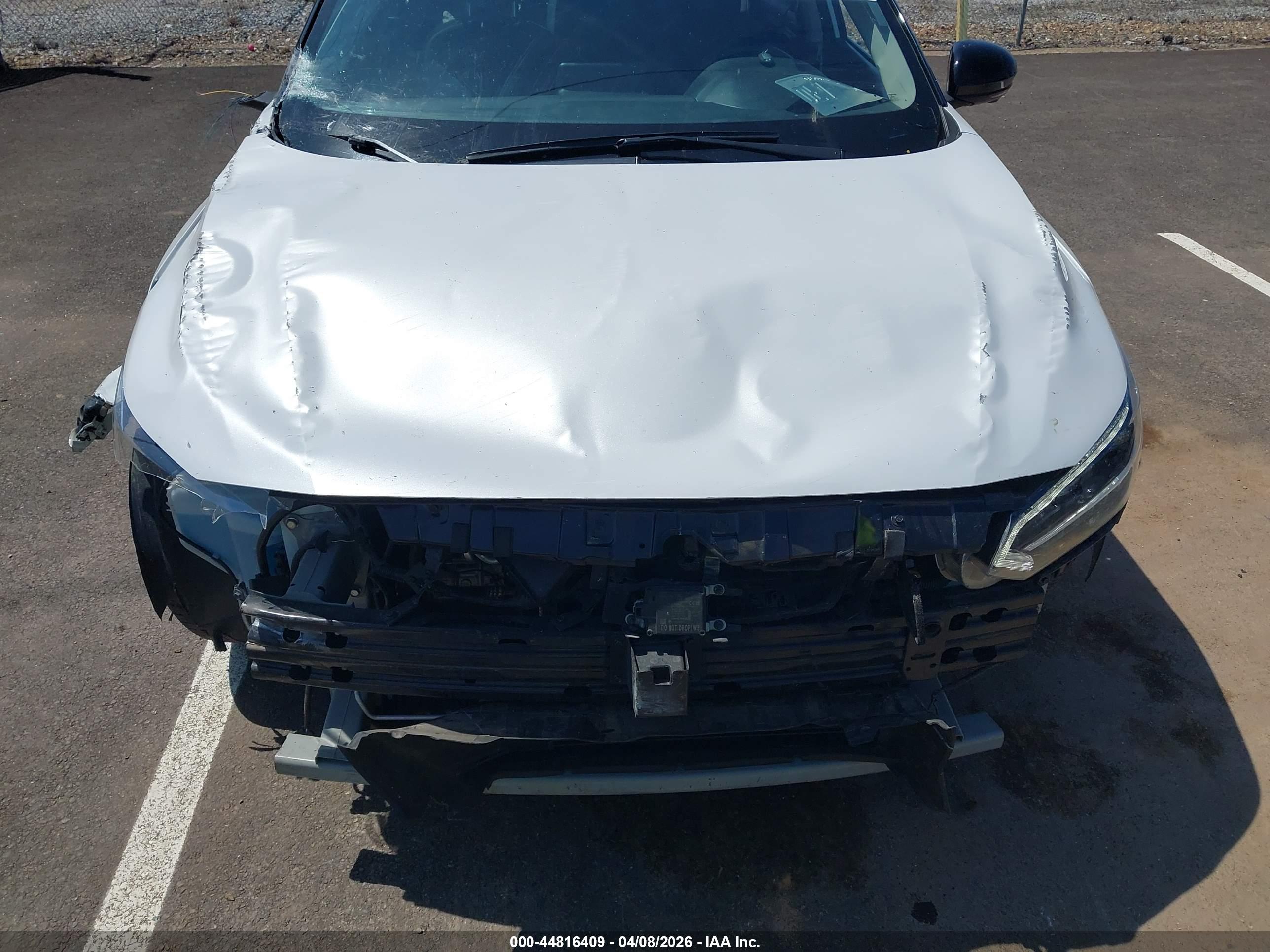 NISSAN SENTRA image 6