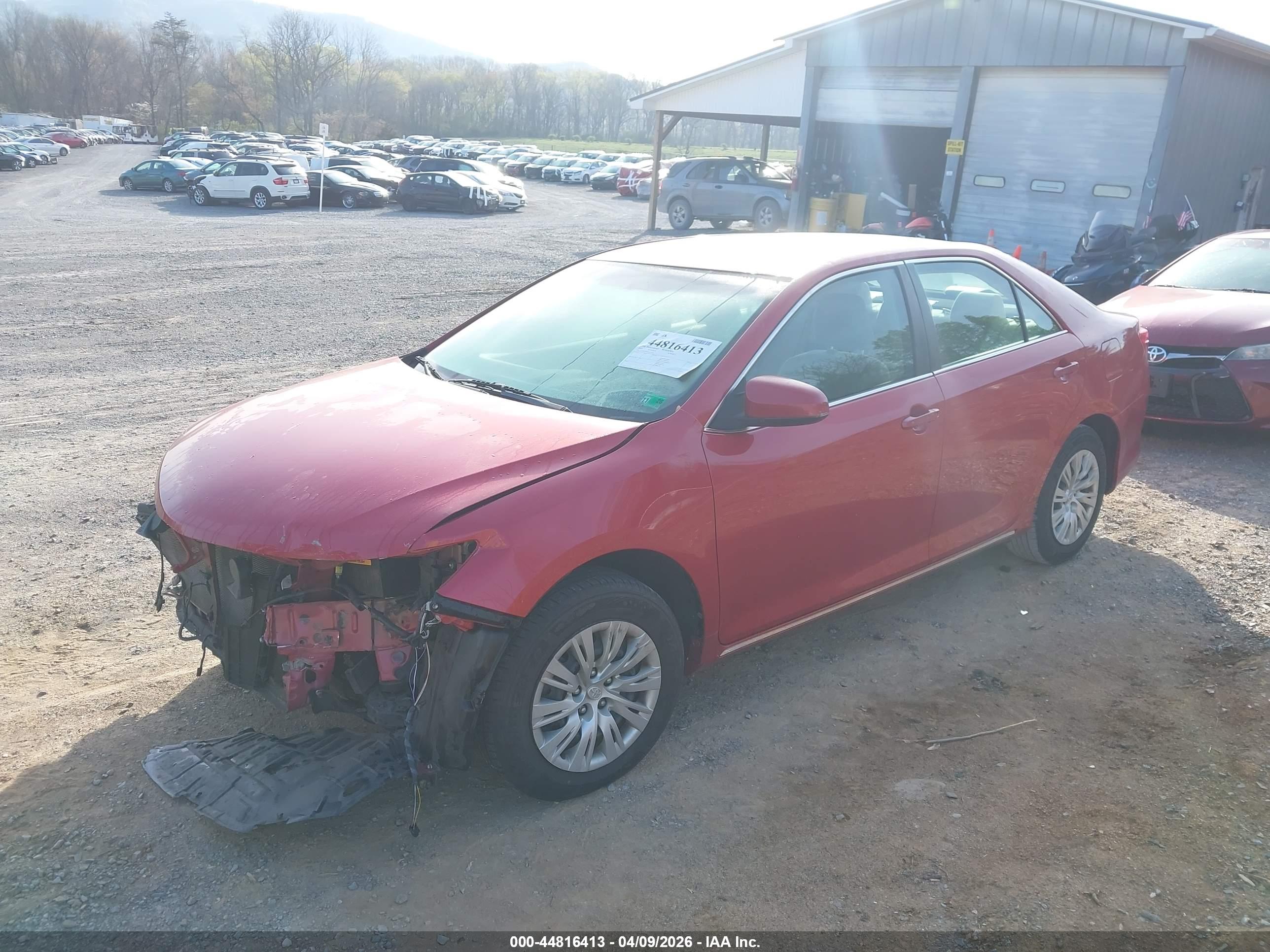 TOYOTA CAMRY image 2