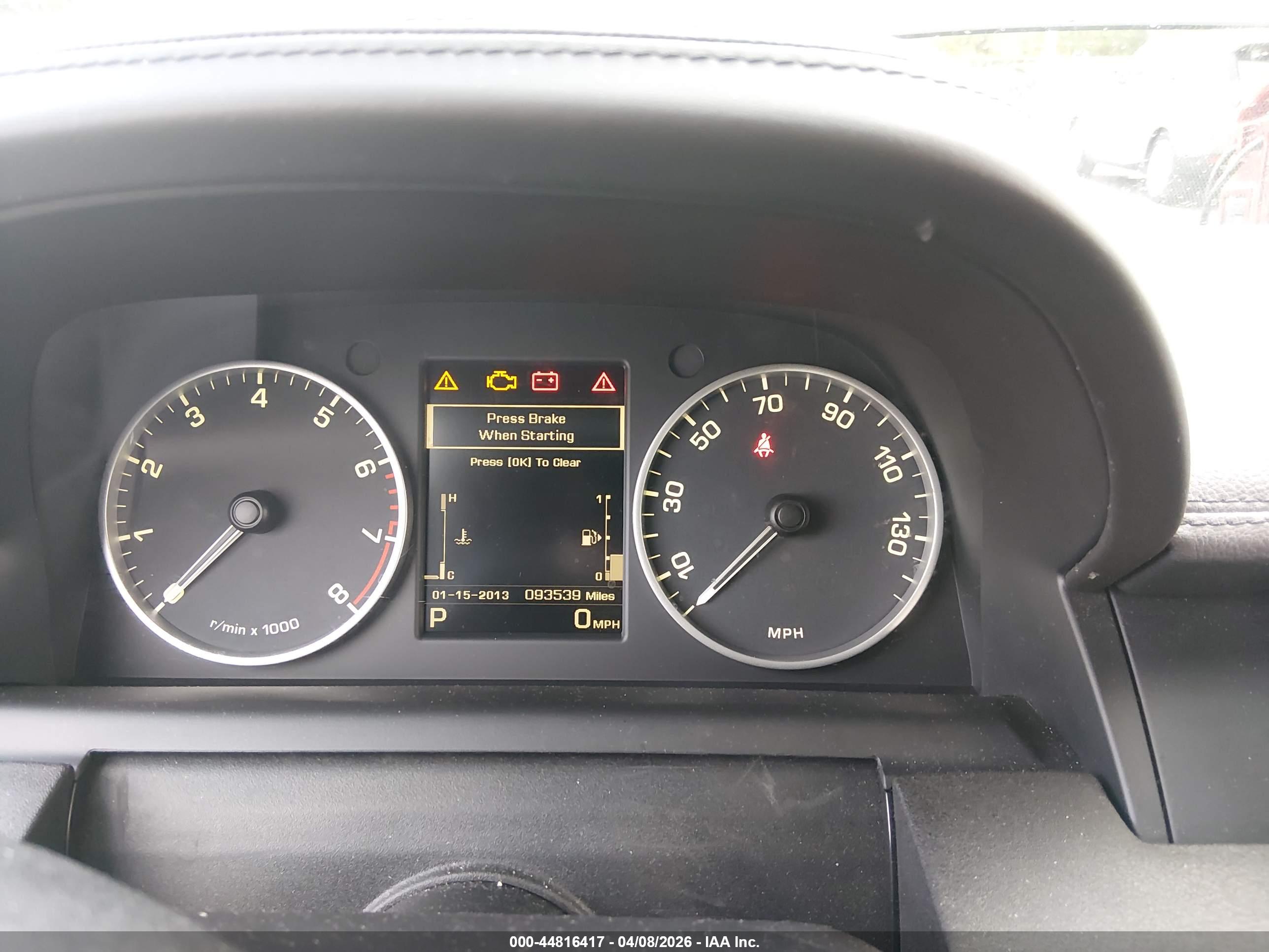 LAND ROVER image 7
