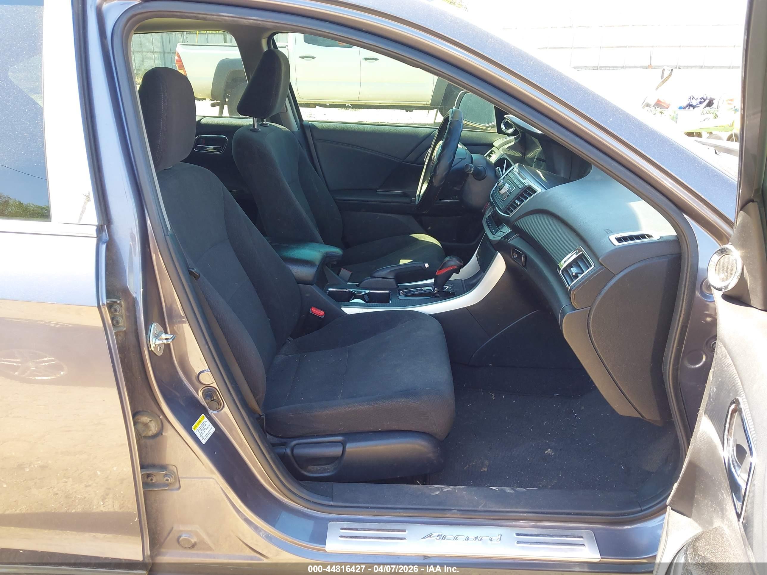 HONDA ACCORD image 5