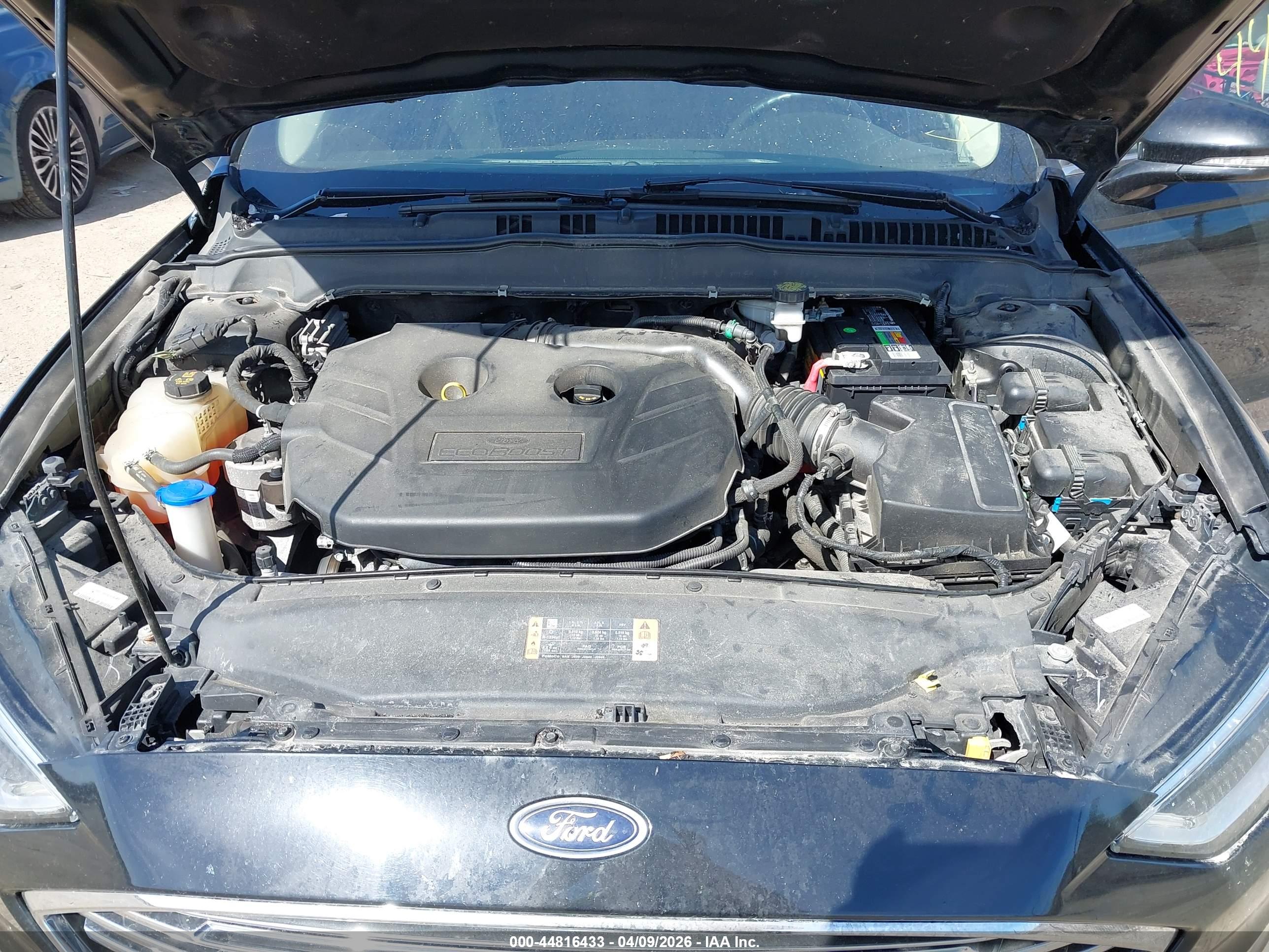 FORD FUSION image 10