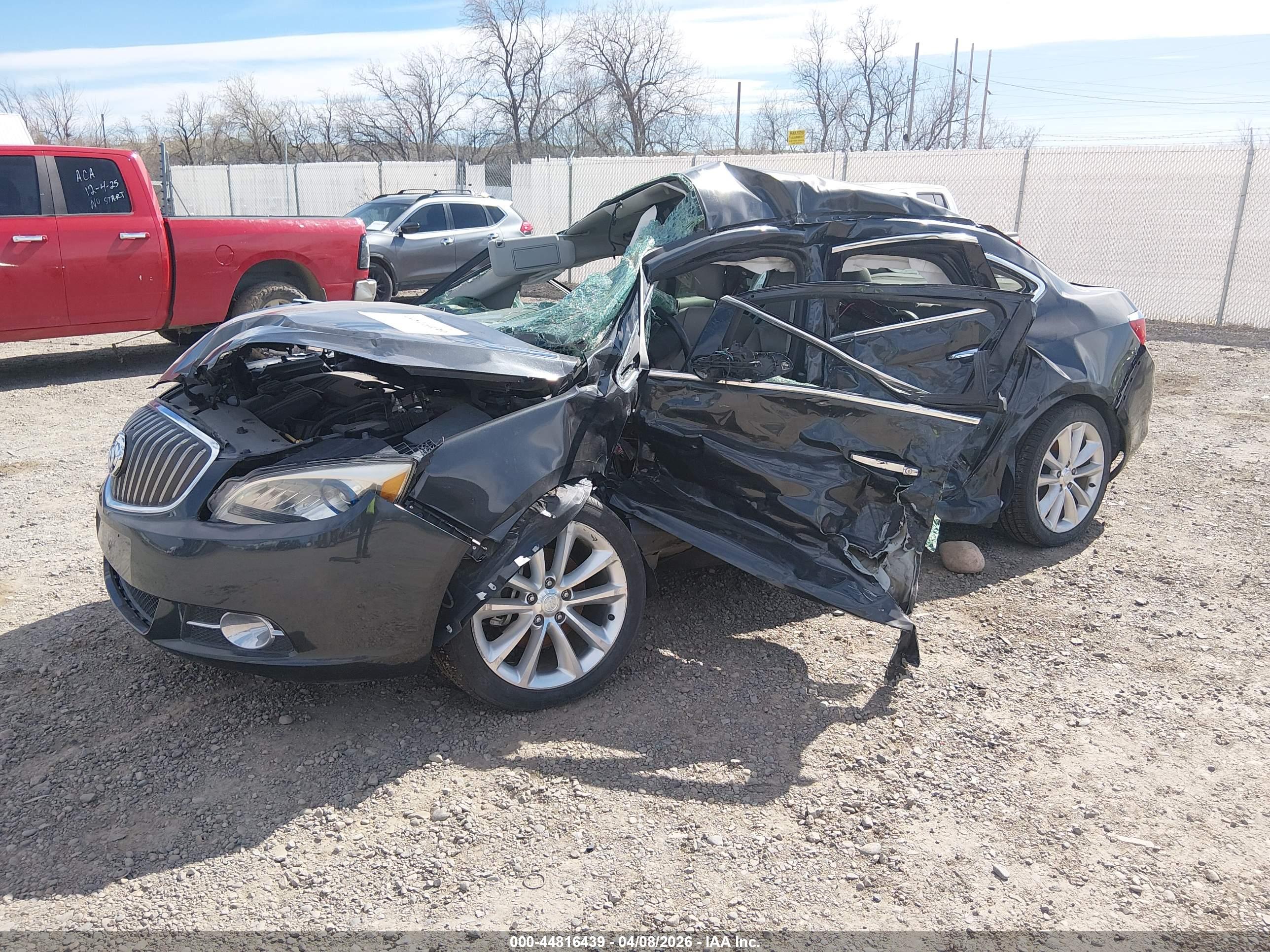 BUICK VERANO image 2