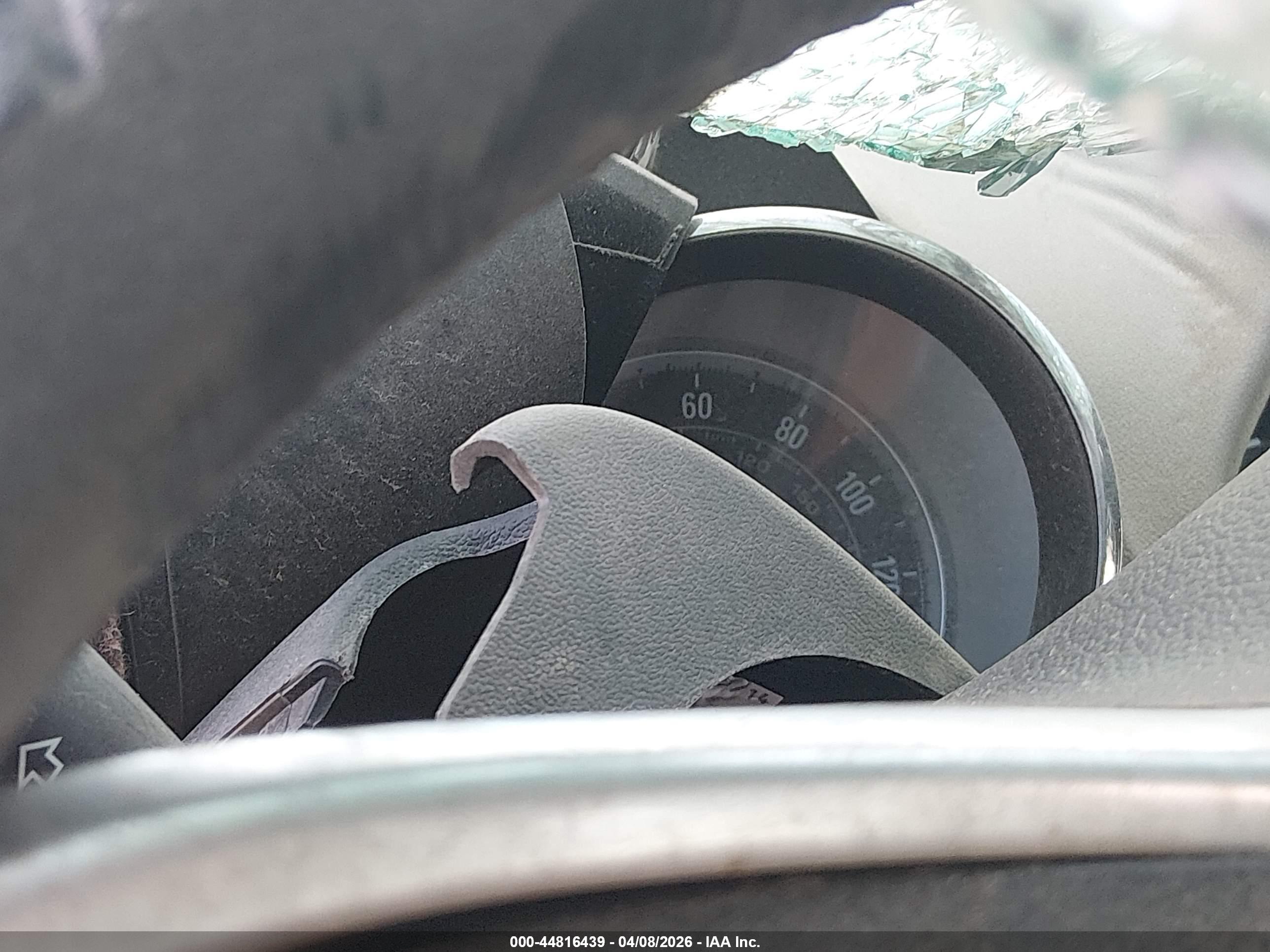 BUICK VERANO image 7