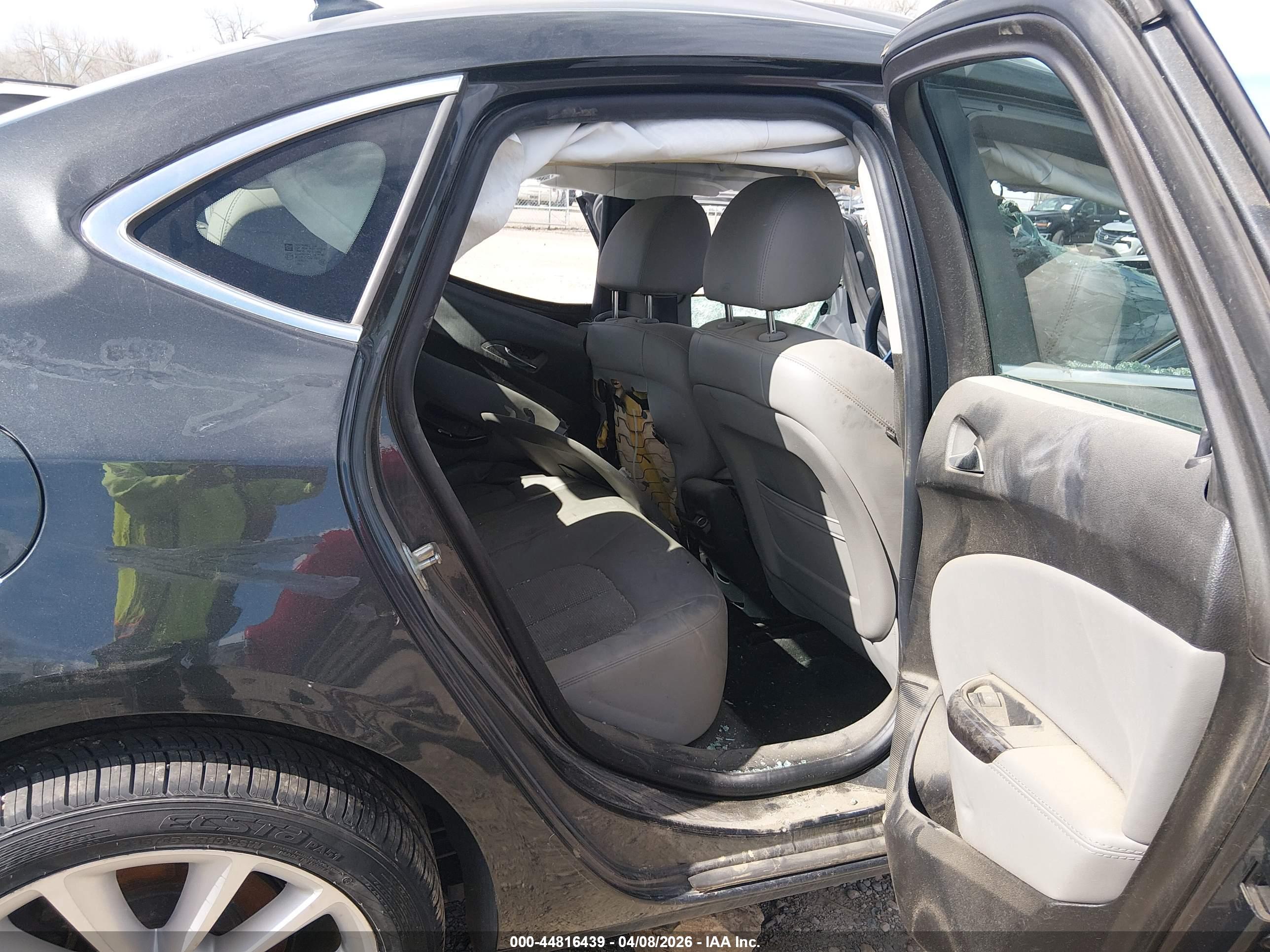 BUICK VERANO image 8