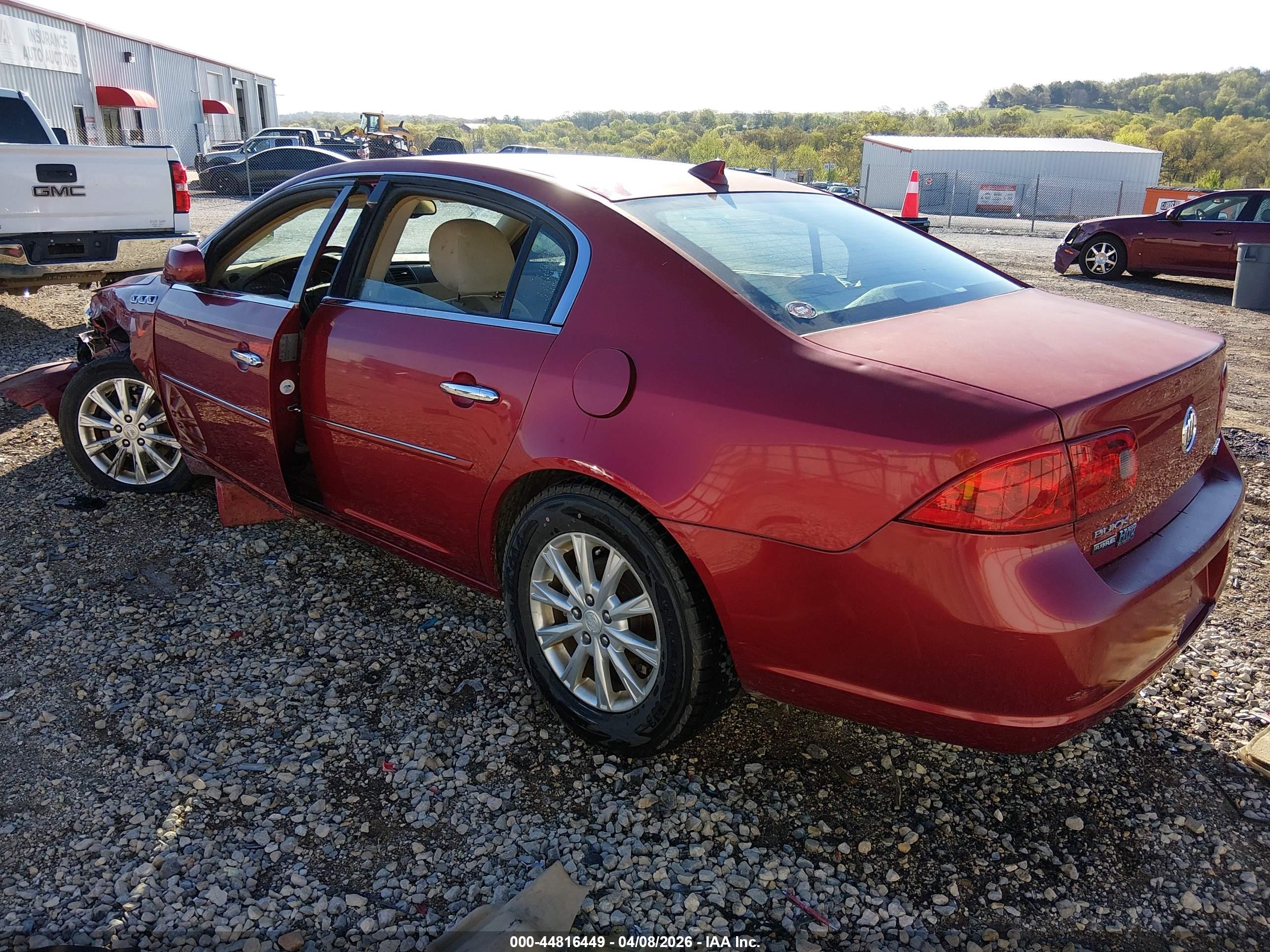 BUICK LUCERNE image 3