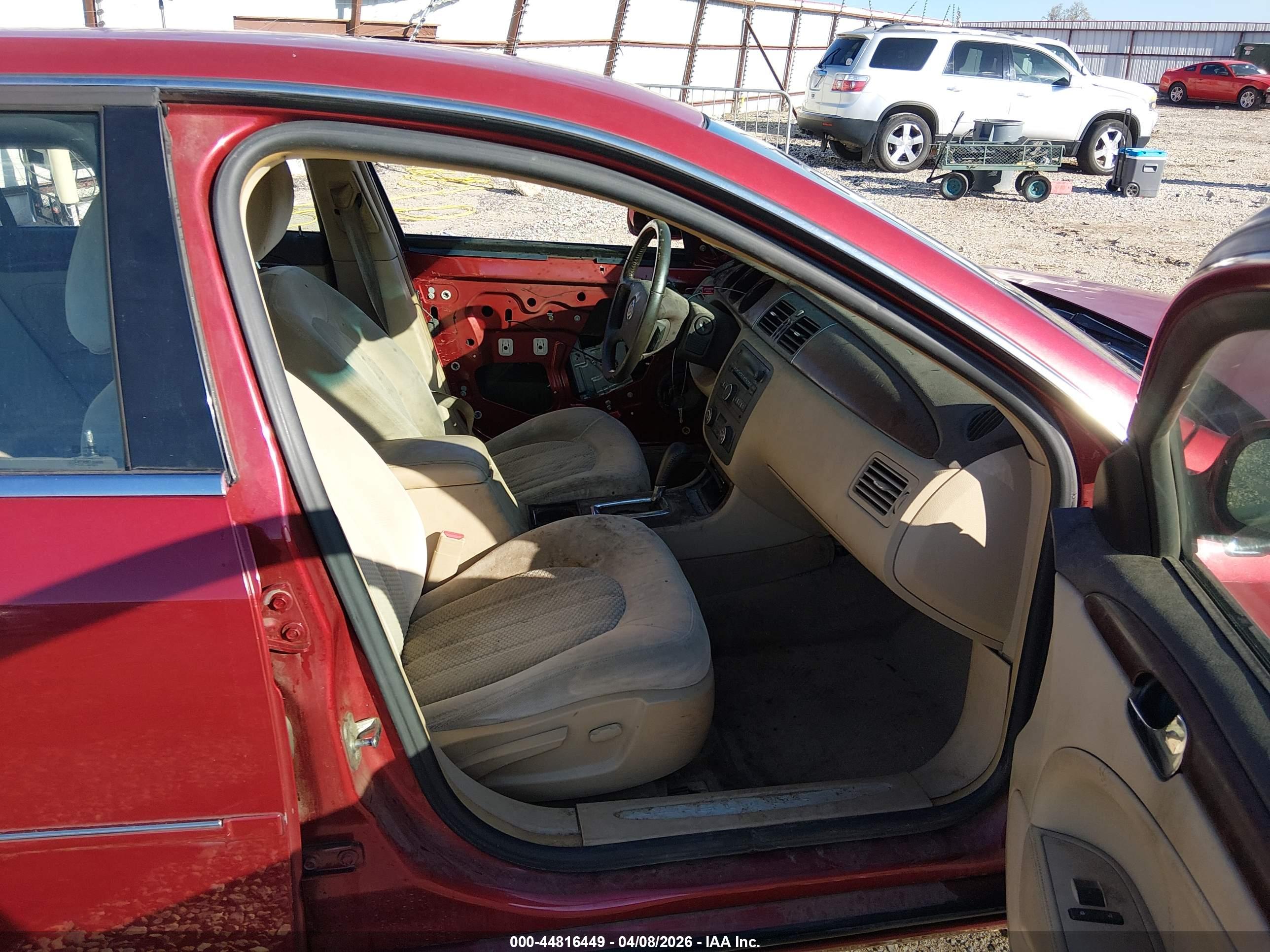 BUICK LUCERNE image 5