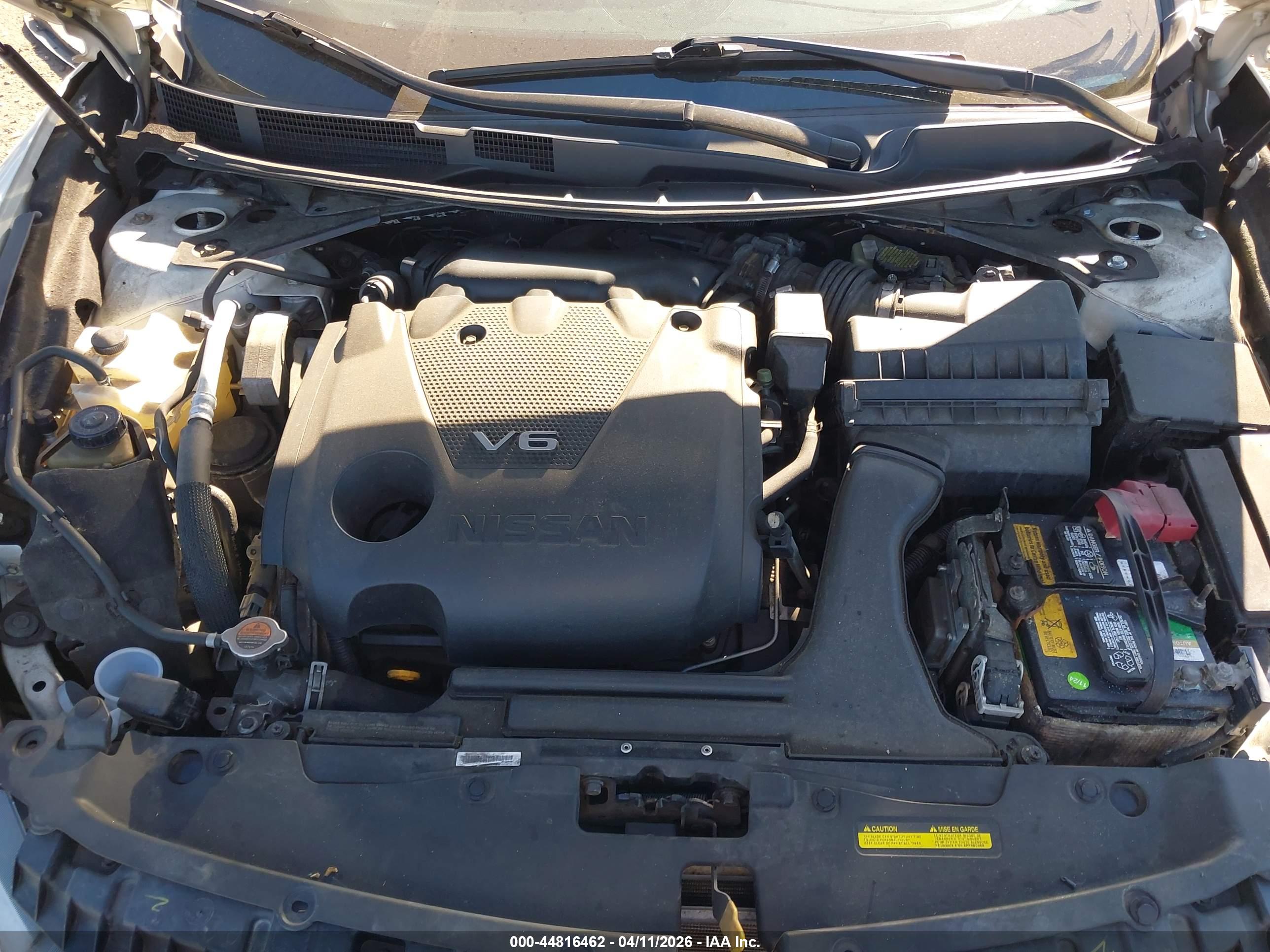 NISSAN MAXIMA image 10
