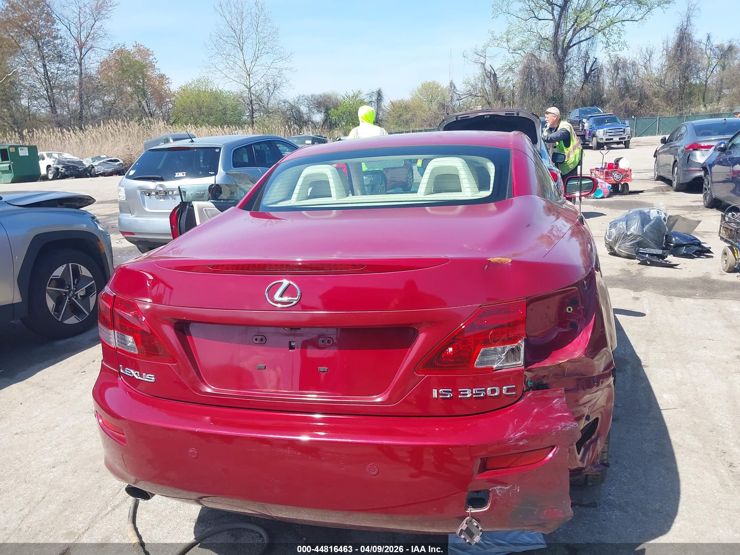 LEXUS IS image 6