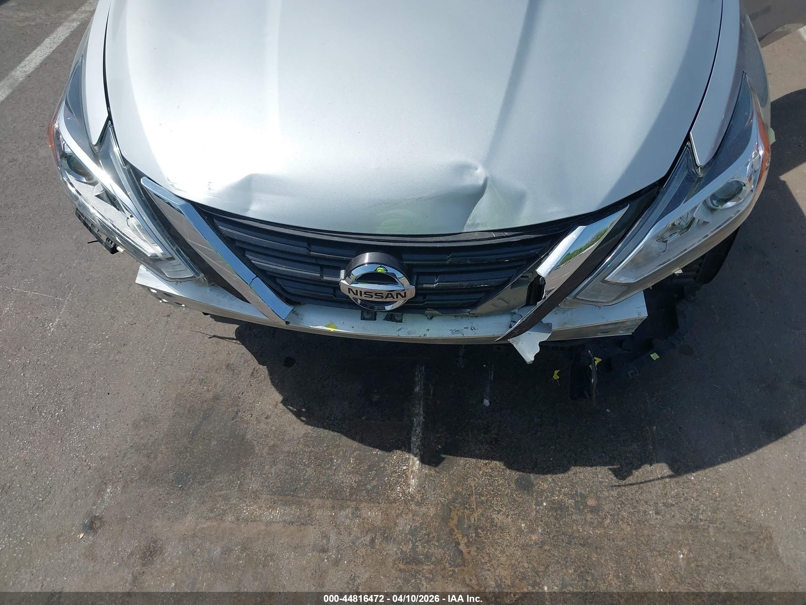 NISSAN ALTIMA image 6