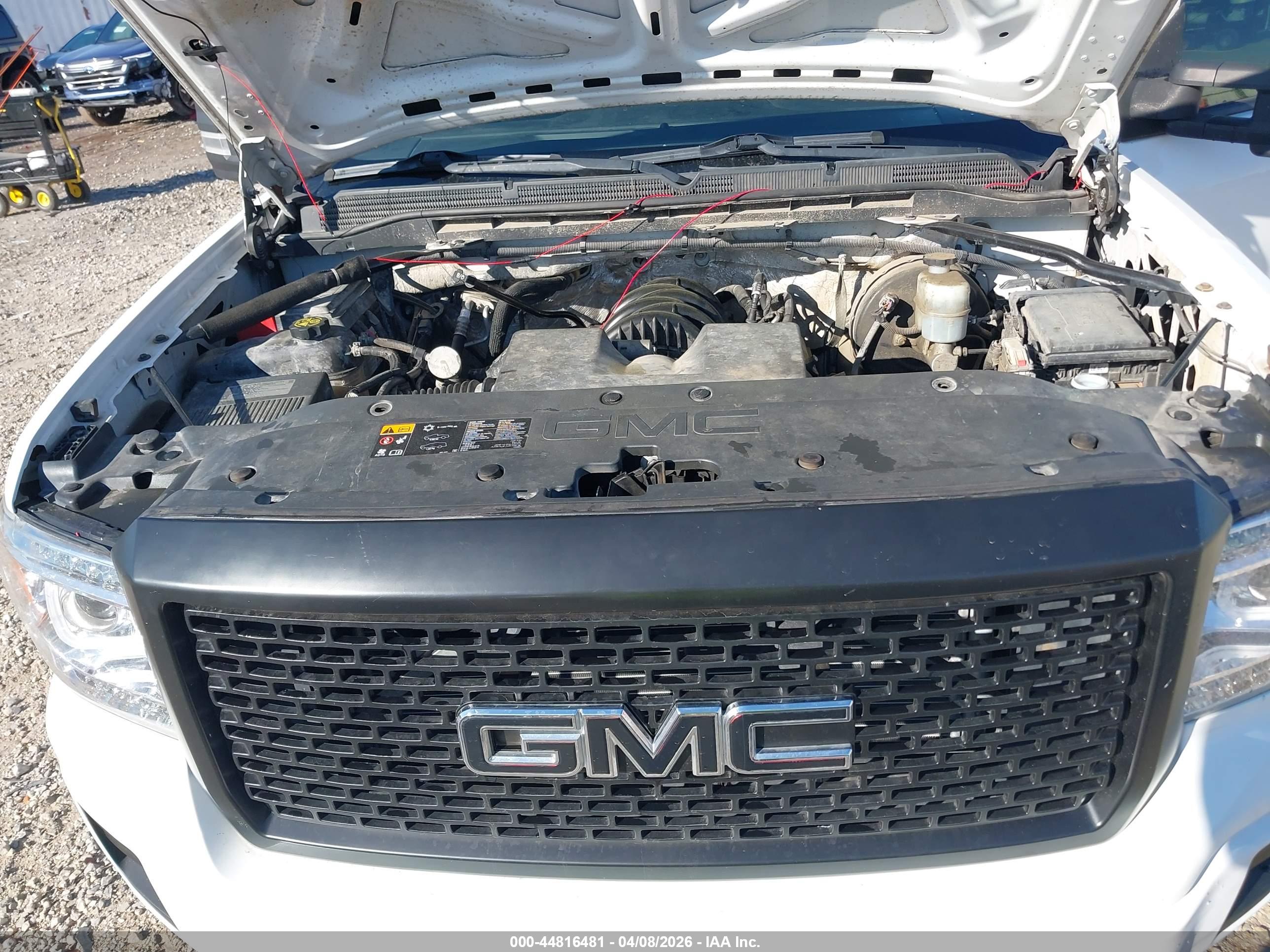 GMC SIERRA image 10