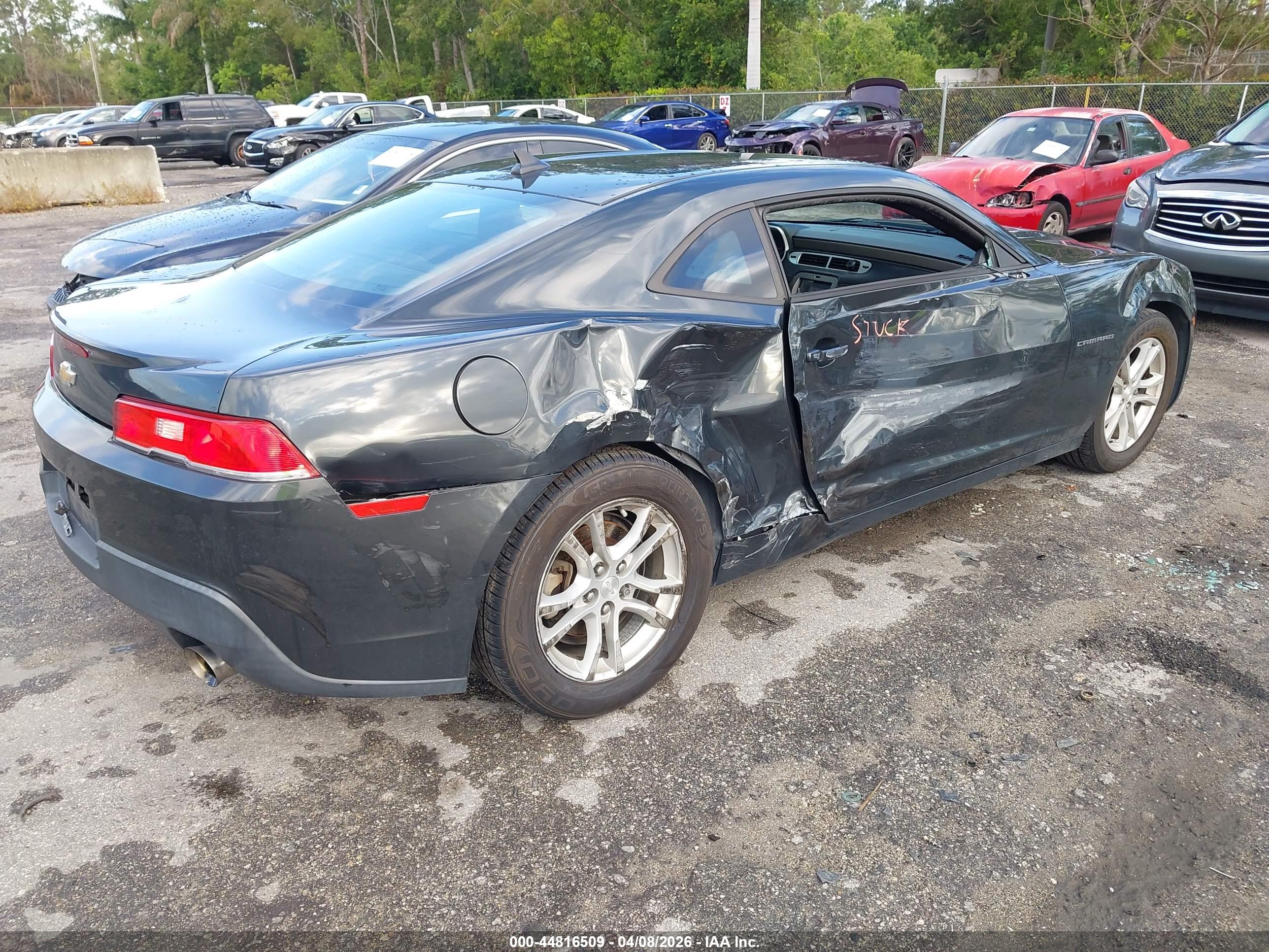 CHEVROLET CAMARO image 4