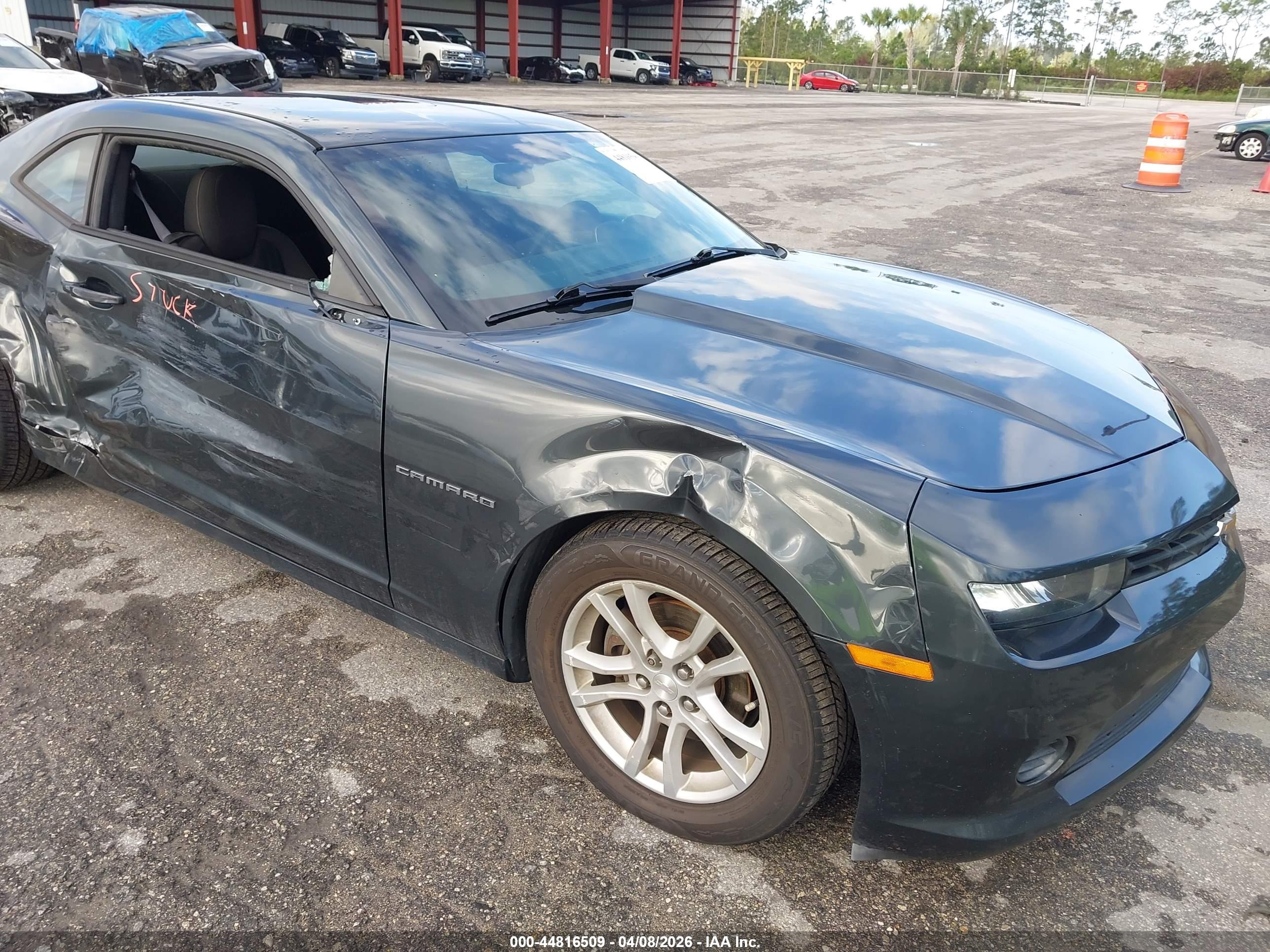 CHEVROLET CAMARO image 6