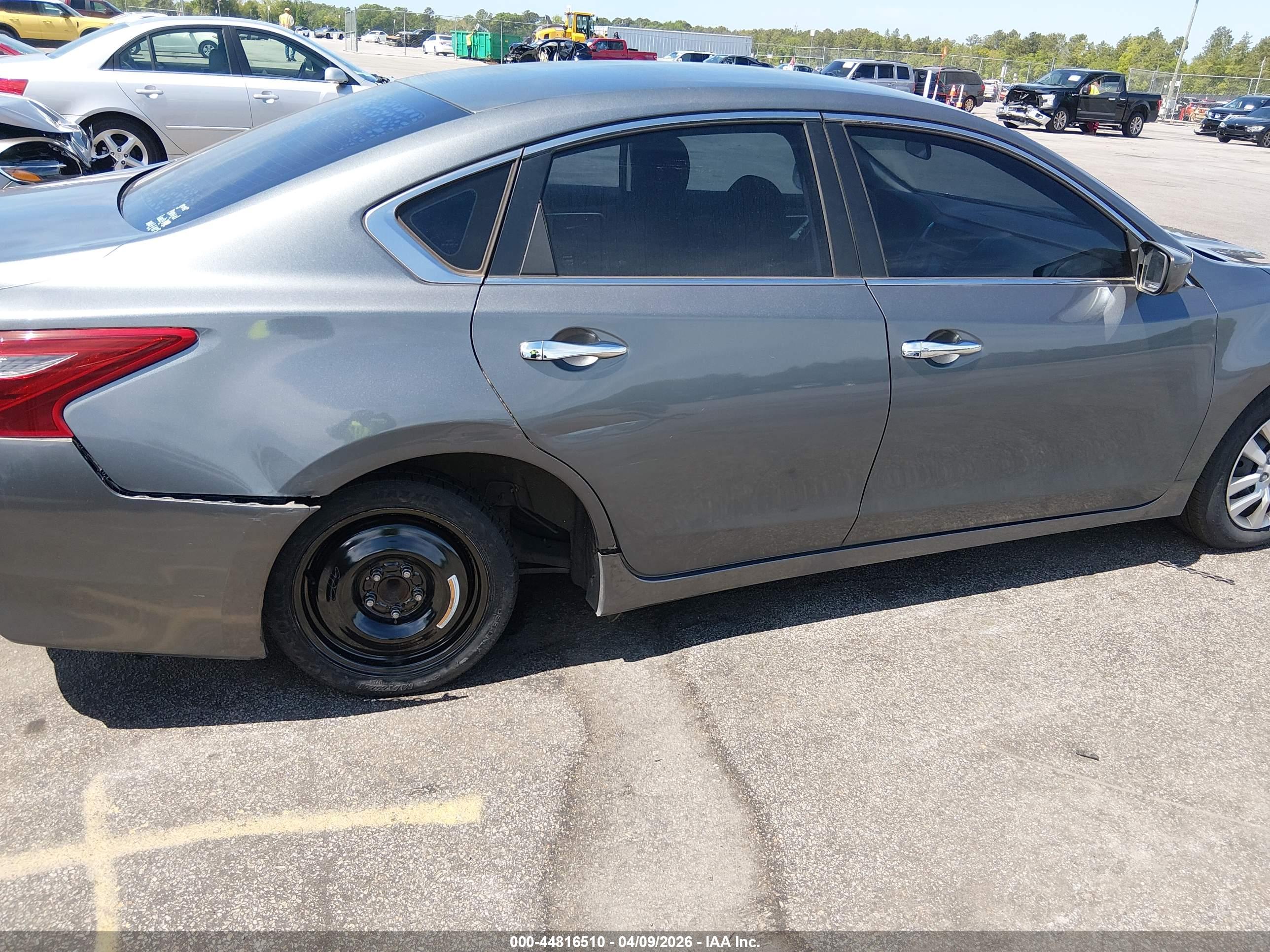 NISSAN ALTIMA image 6