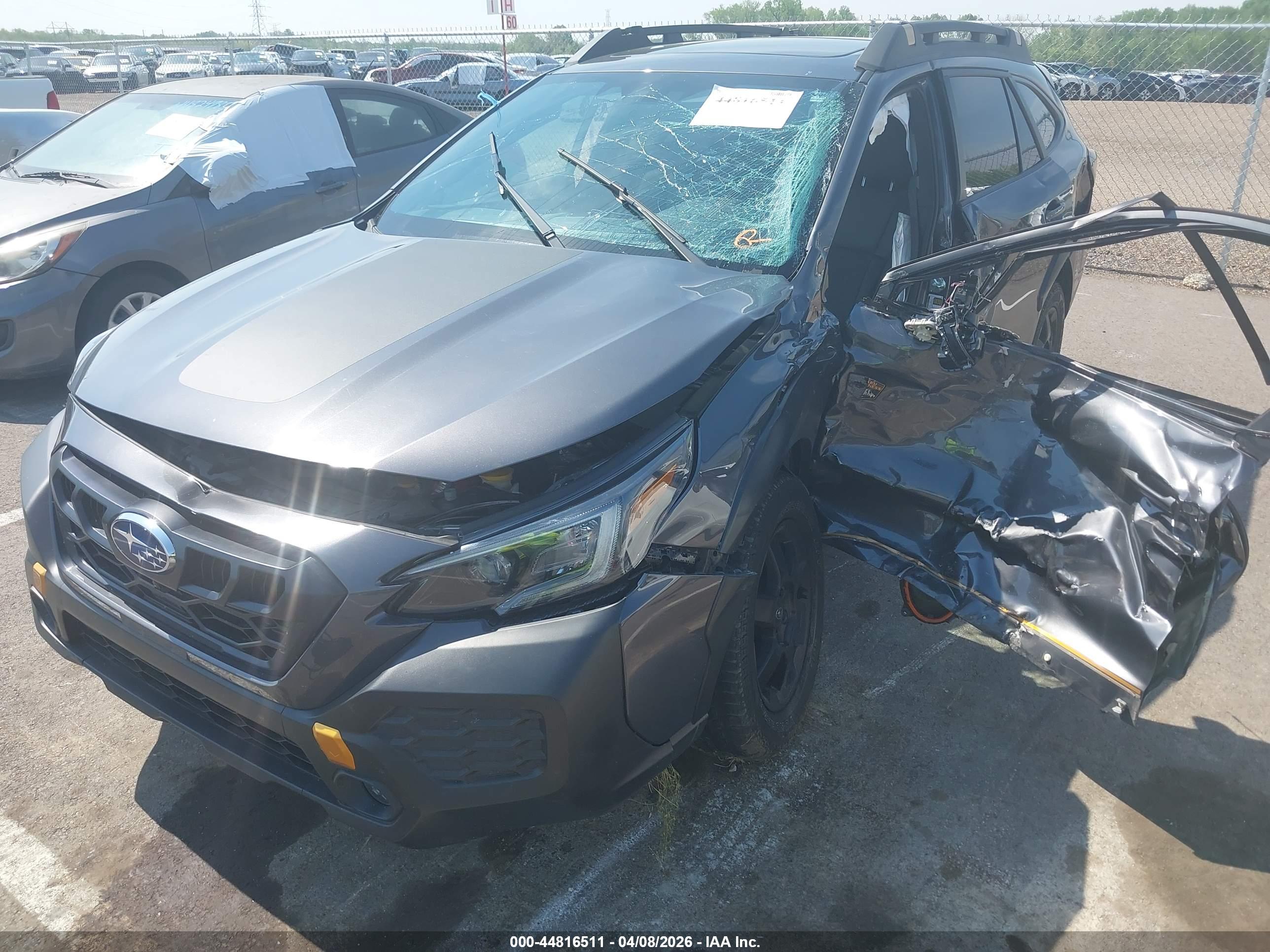 SUBARU OUTBACK image 2