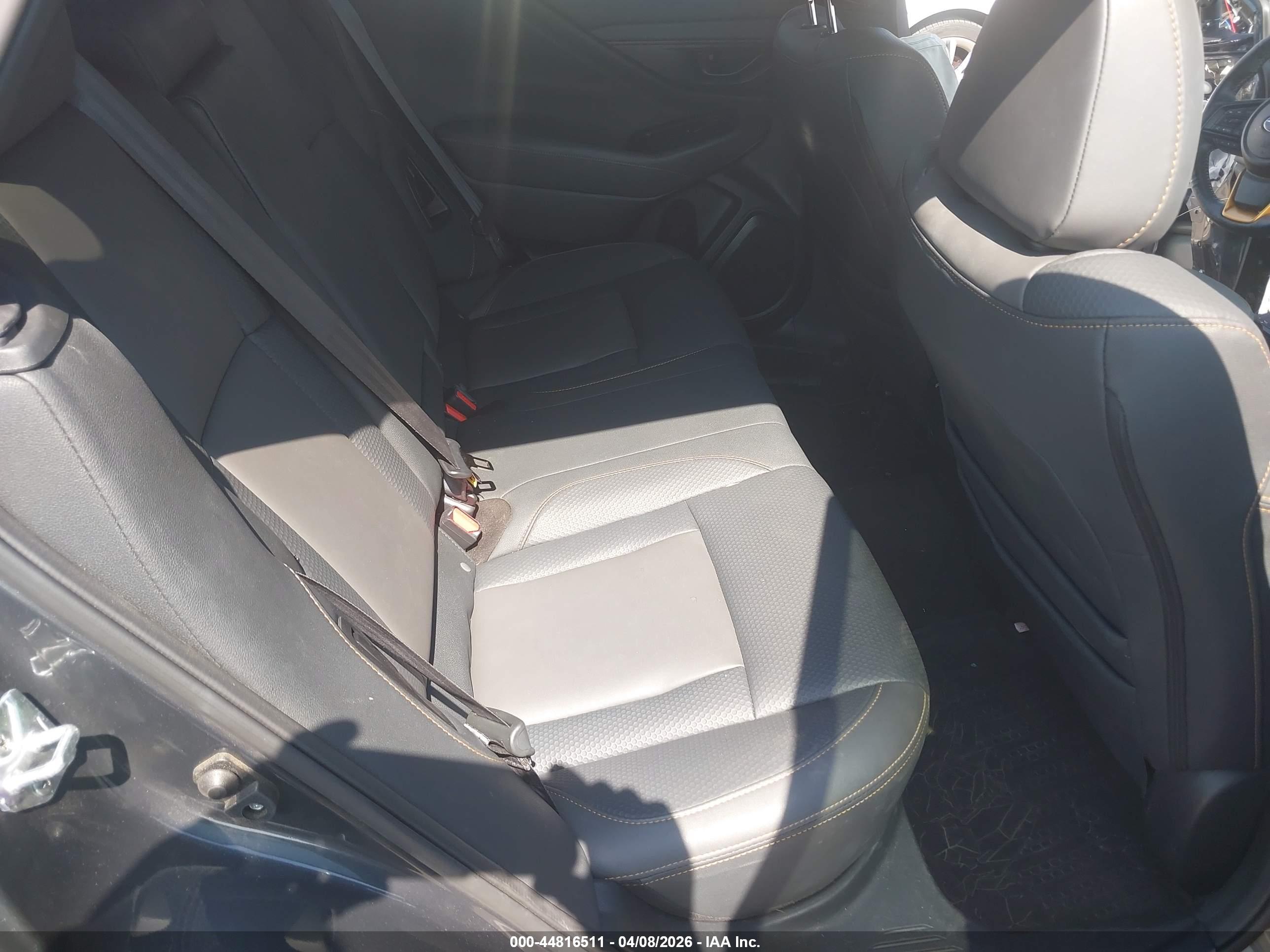 SUBARU OUTBACK image 8