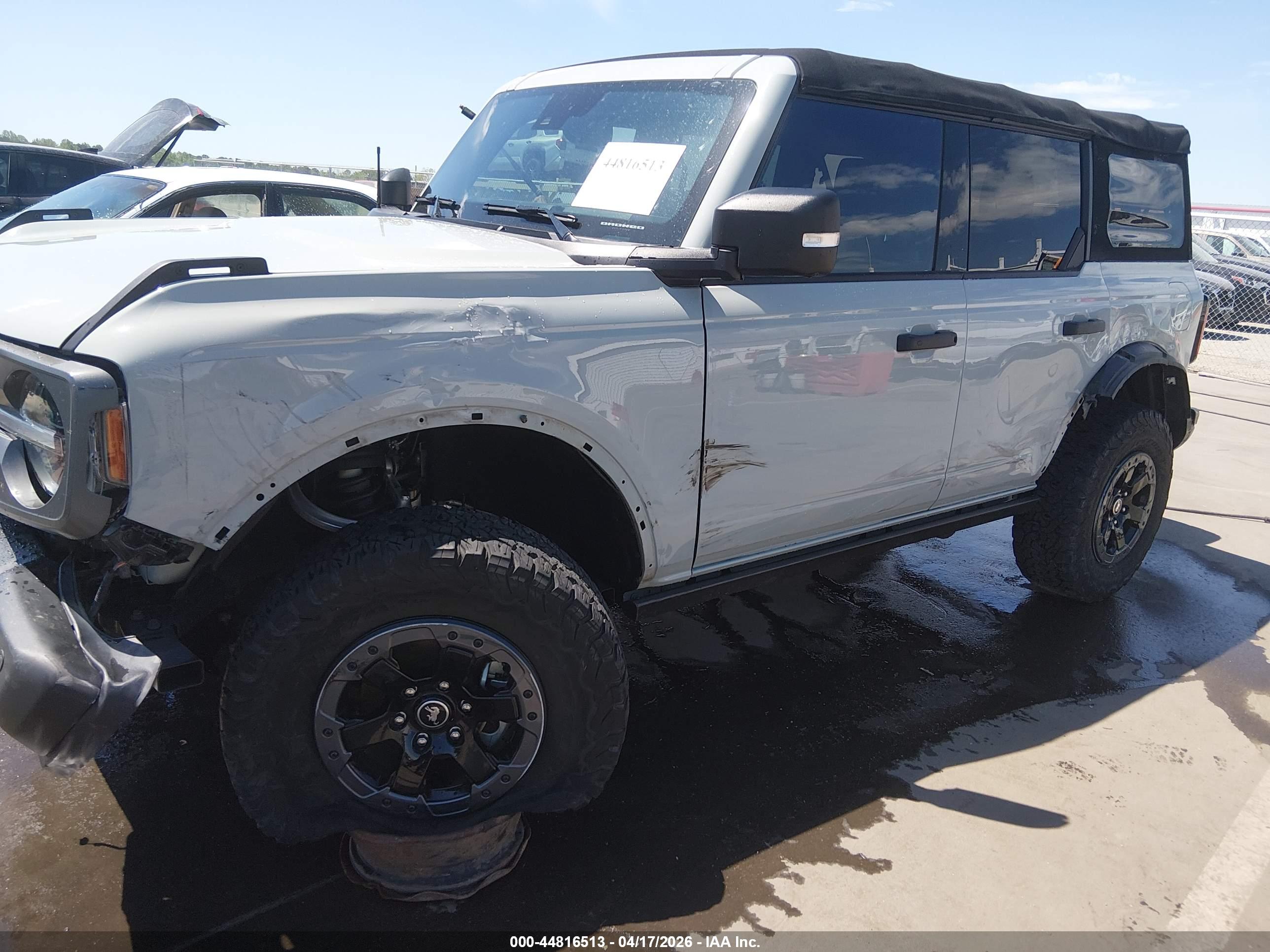 FORD BRONCO image 6