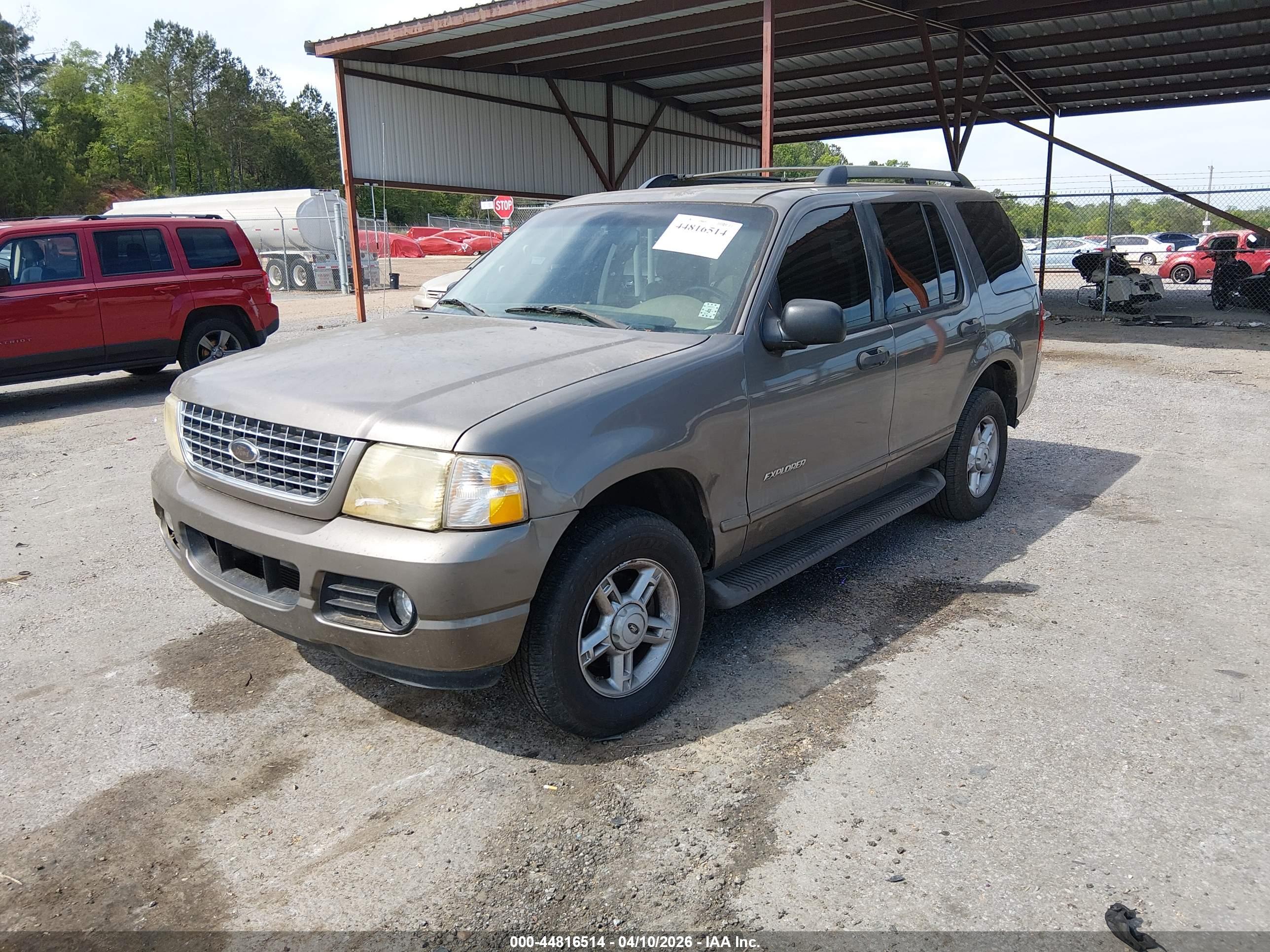FORD EXPLORER image 2