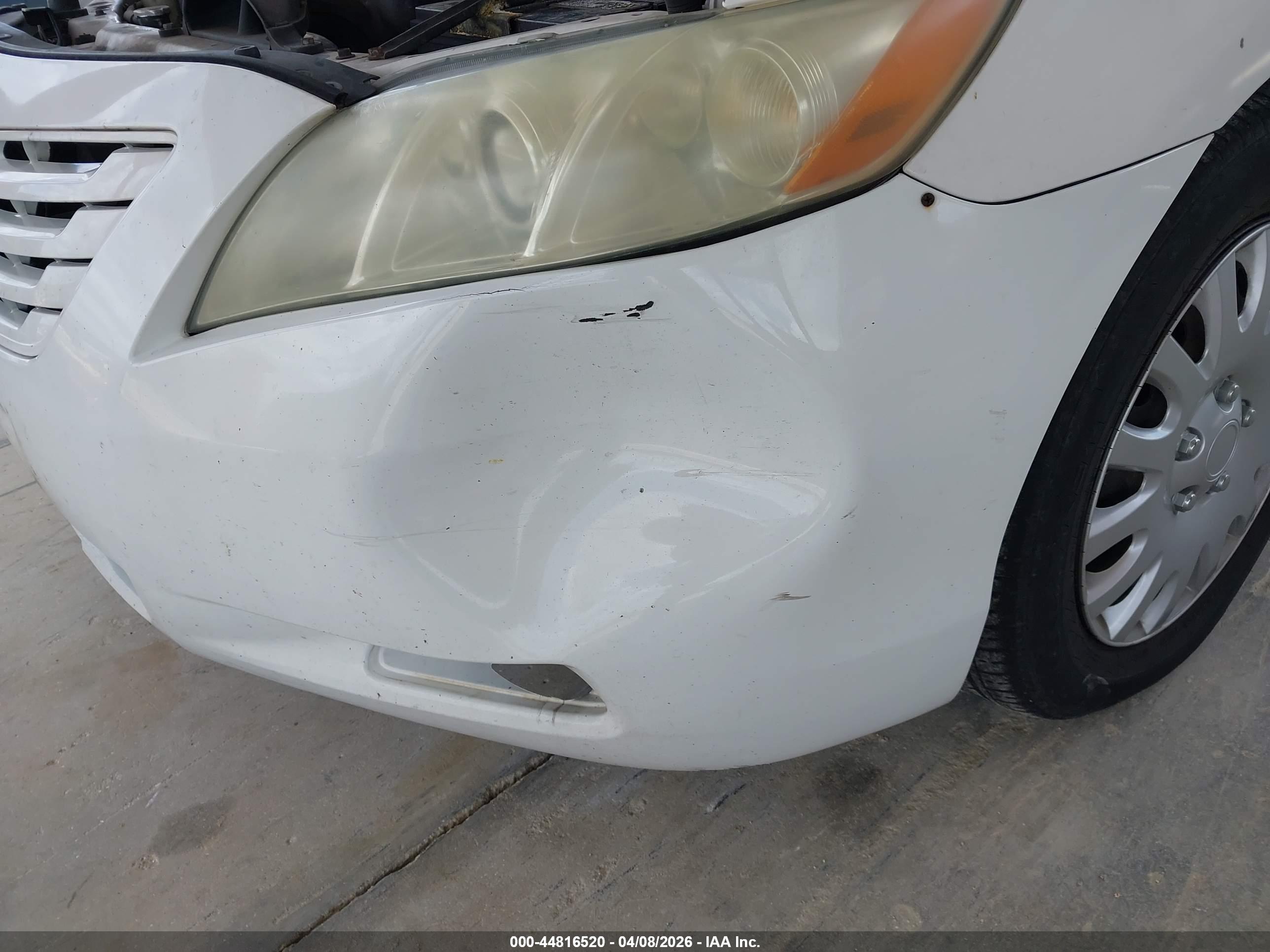 TOYOTA CAMRY image 6