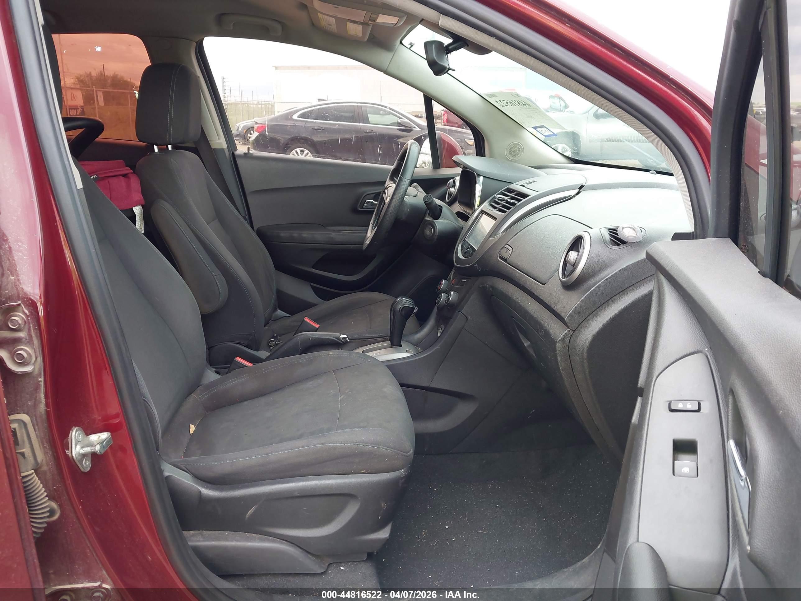 CHEVROLET TRAX image 5