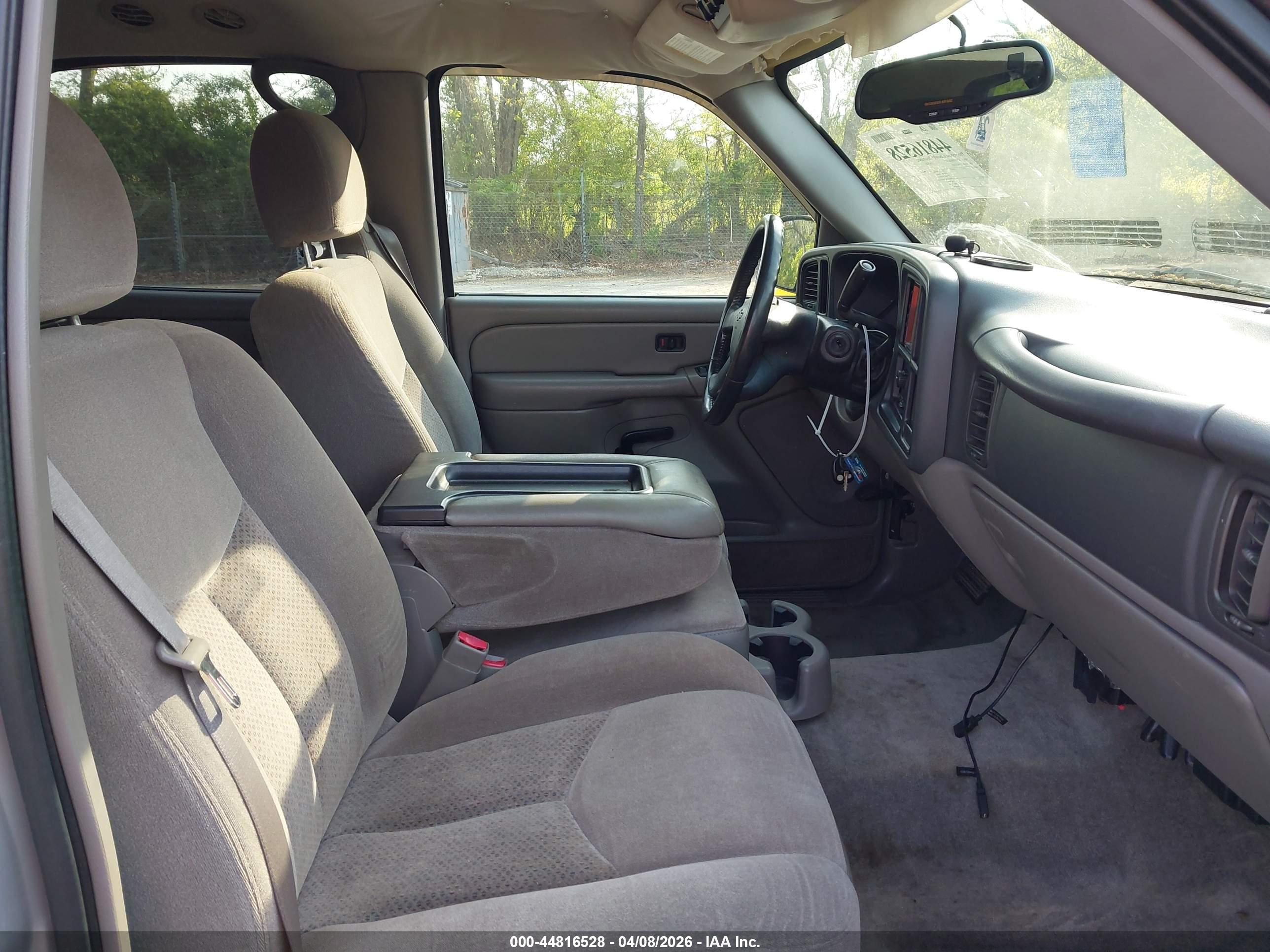 CHEVROLET TAHOE image 5