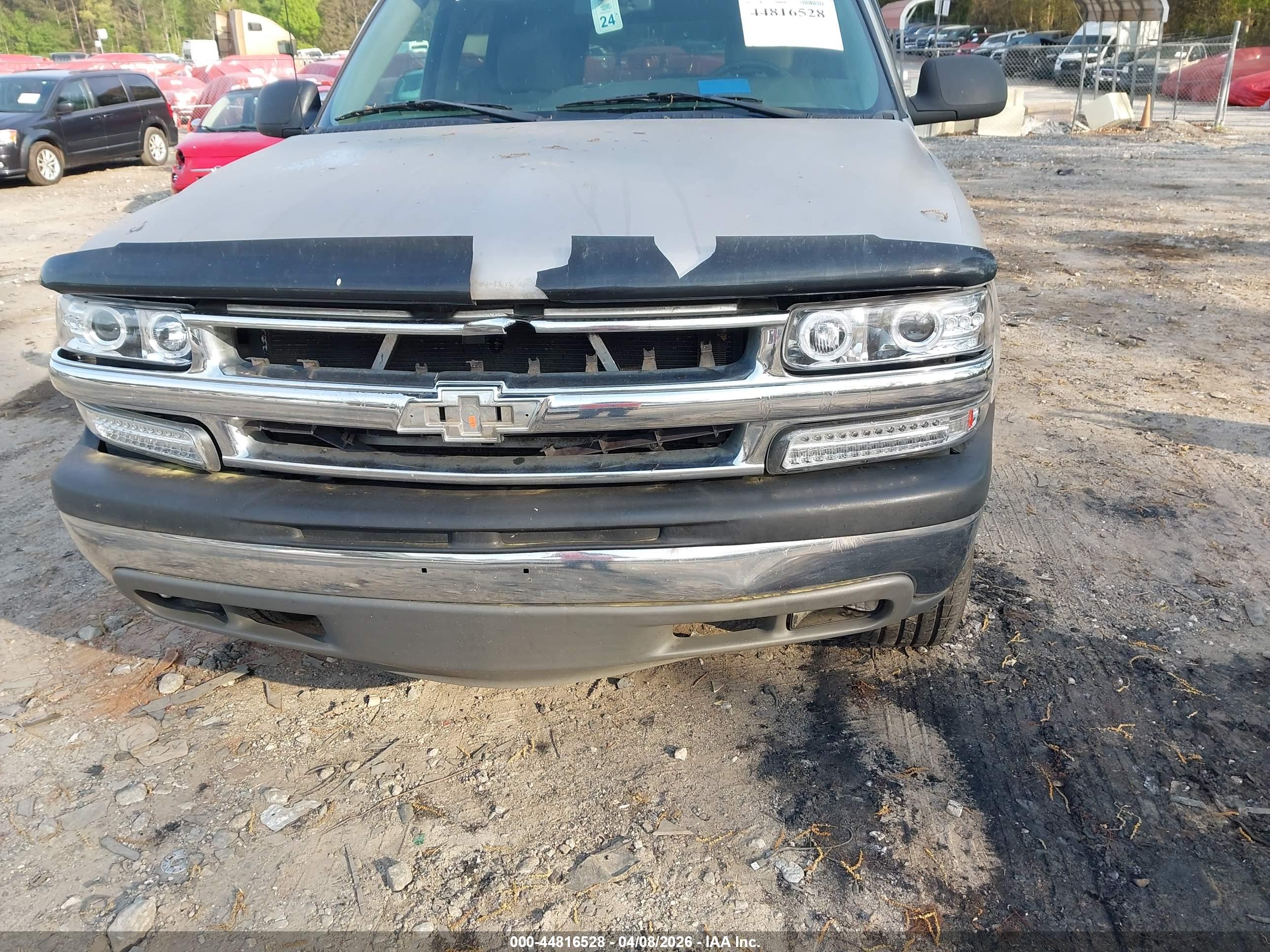 CHEVROLET TAHOE image 6