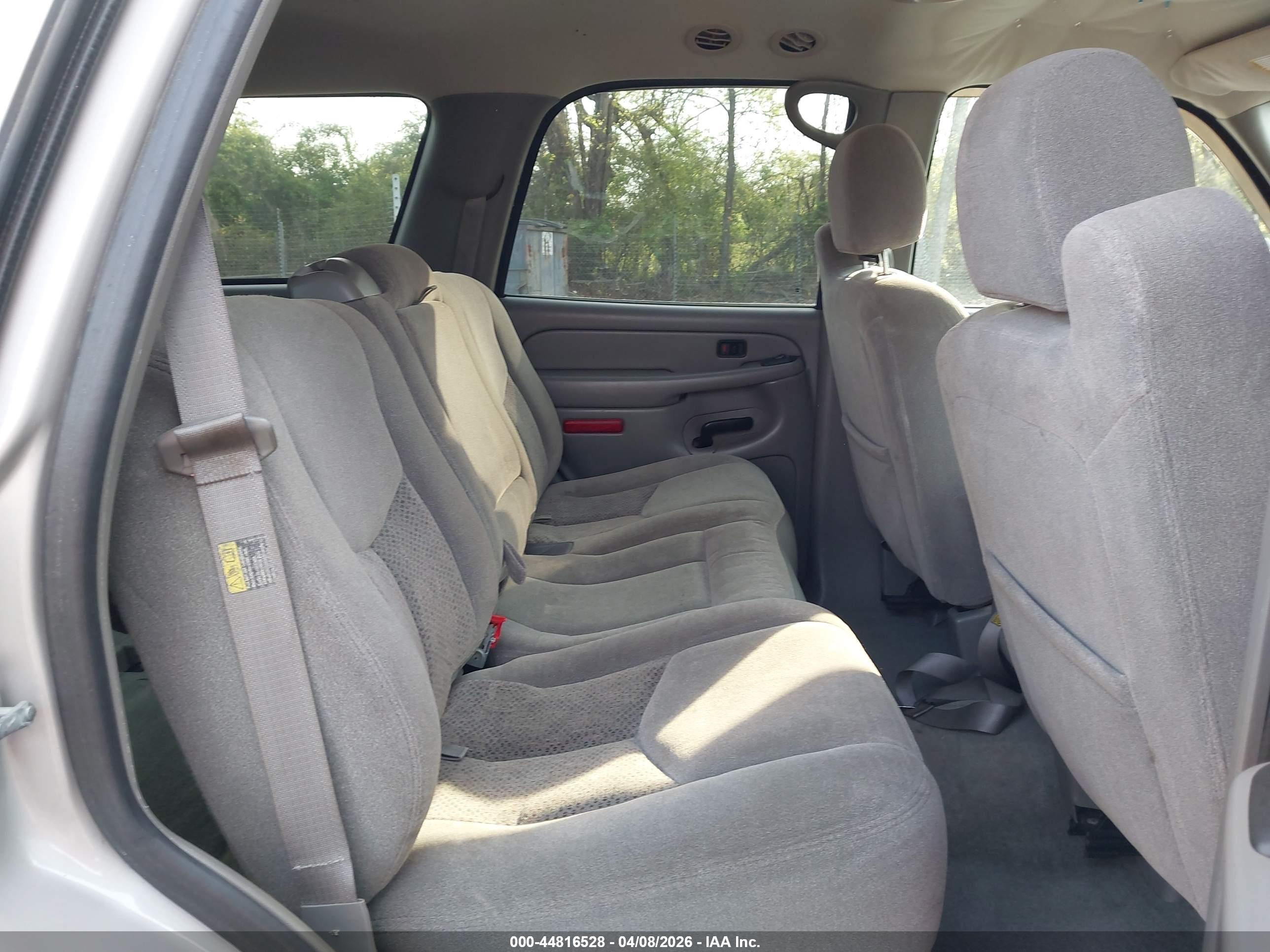 CHEVROLET TAHOE image 8