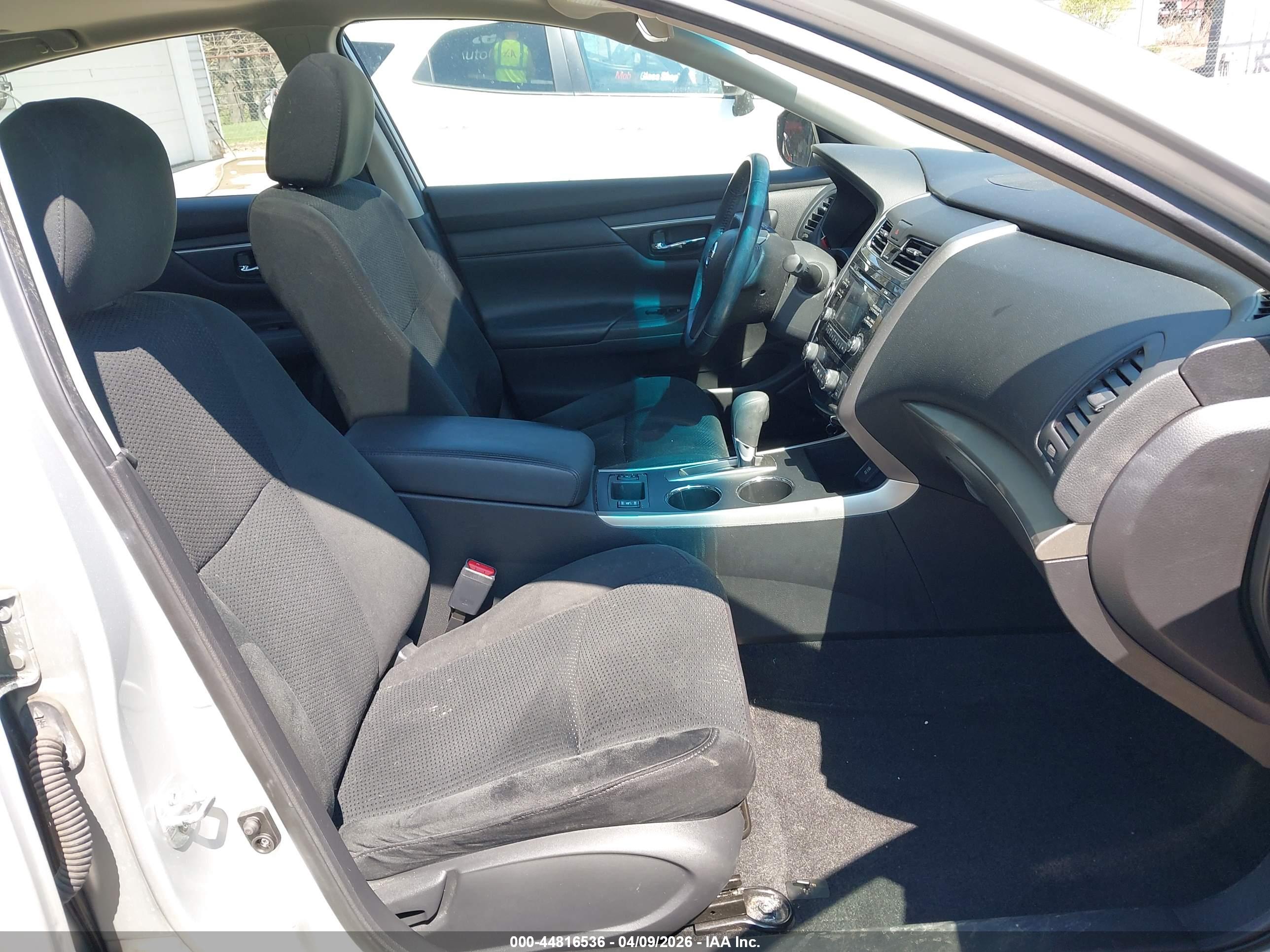 NISSAN ALTIMA image 5