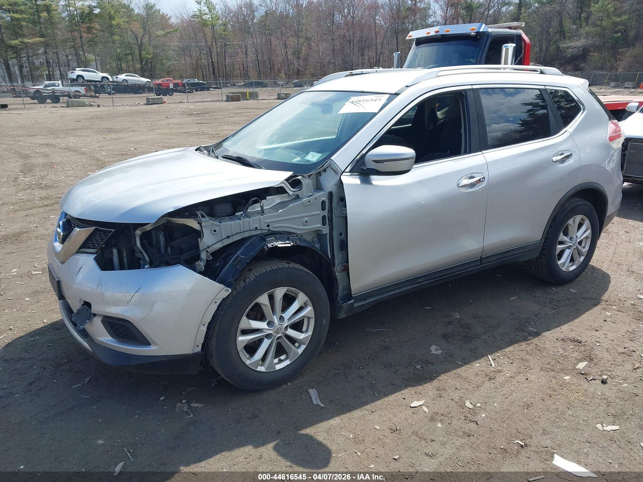 NISSAN ROGUE image 2