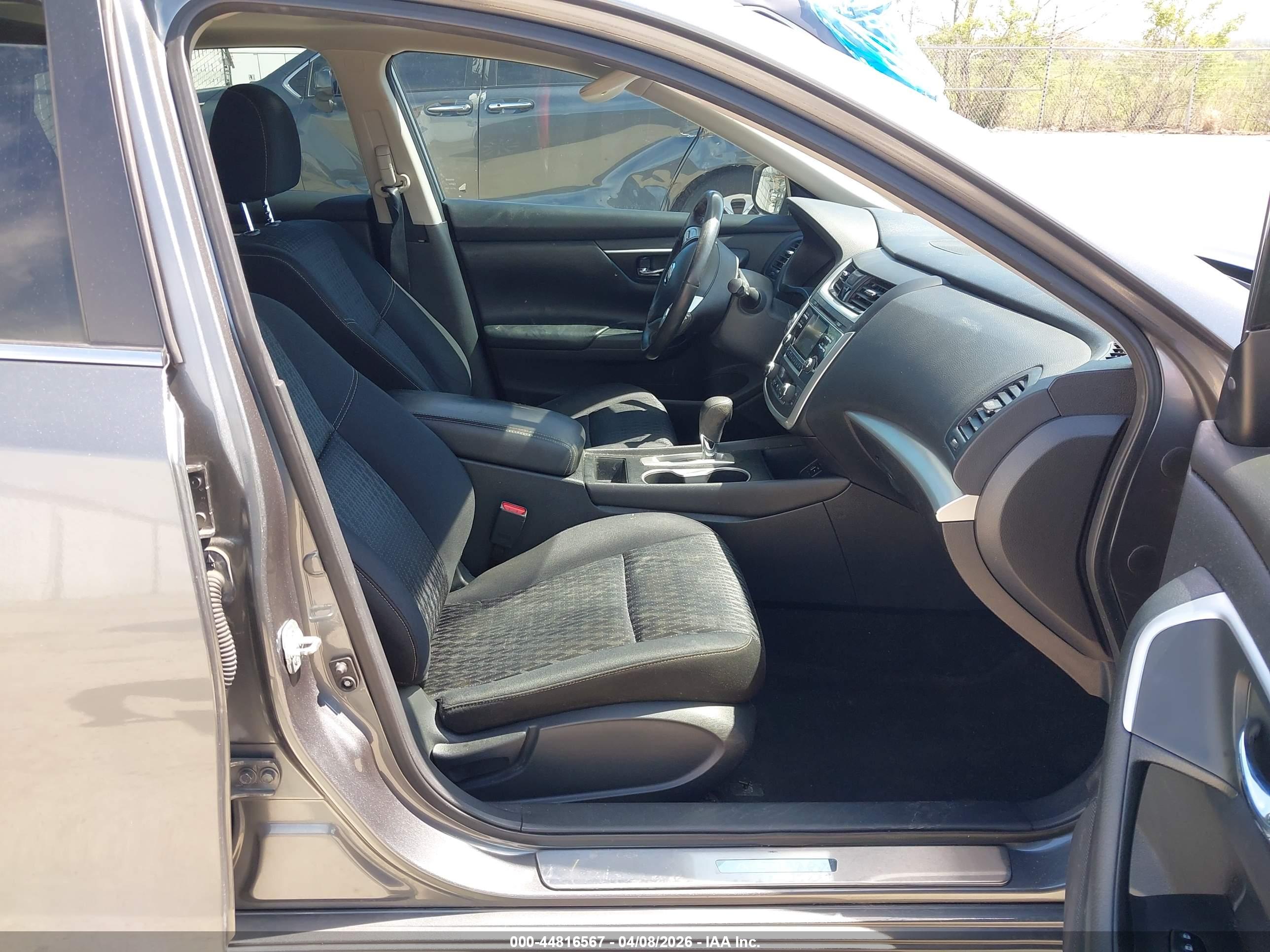 NISSAN ALTIMA image 5