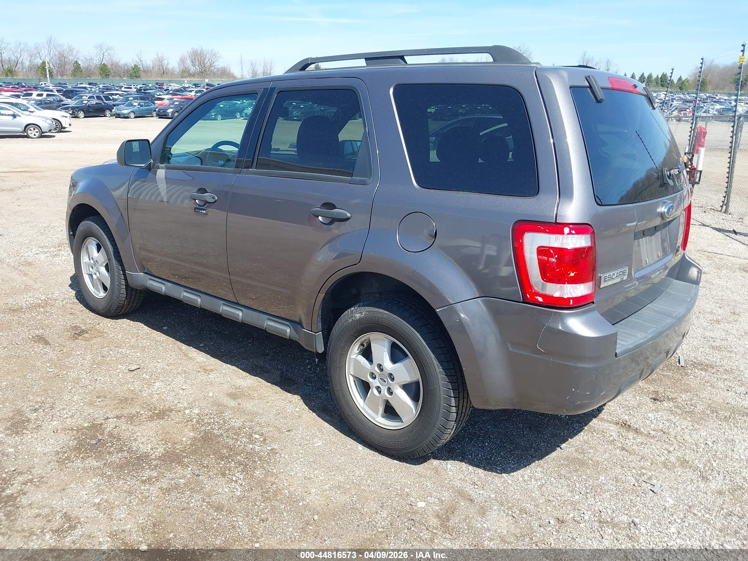 FORD ESCAPE image 3