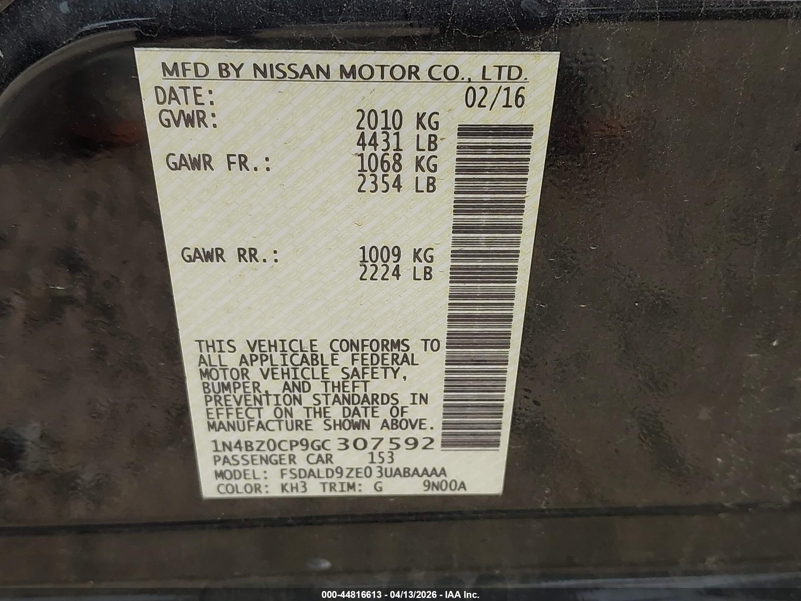 NISSAN LEAF image 9