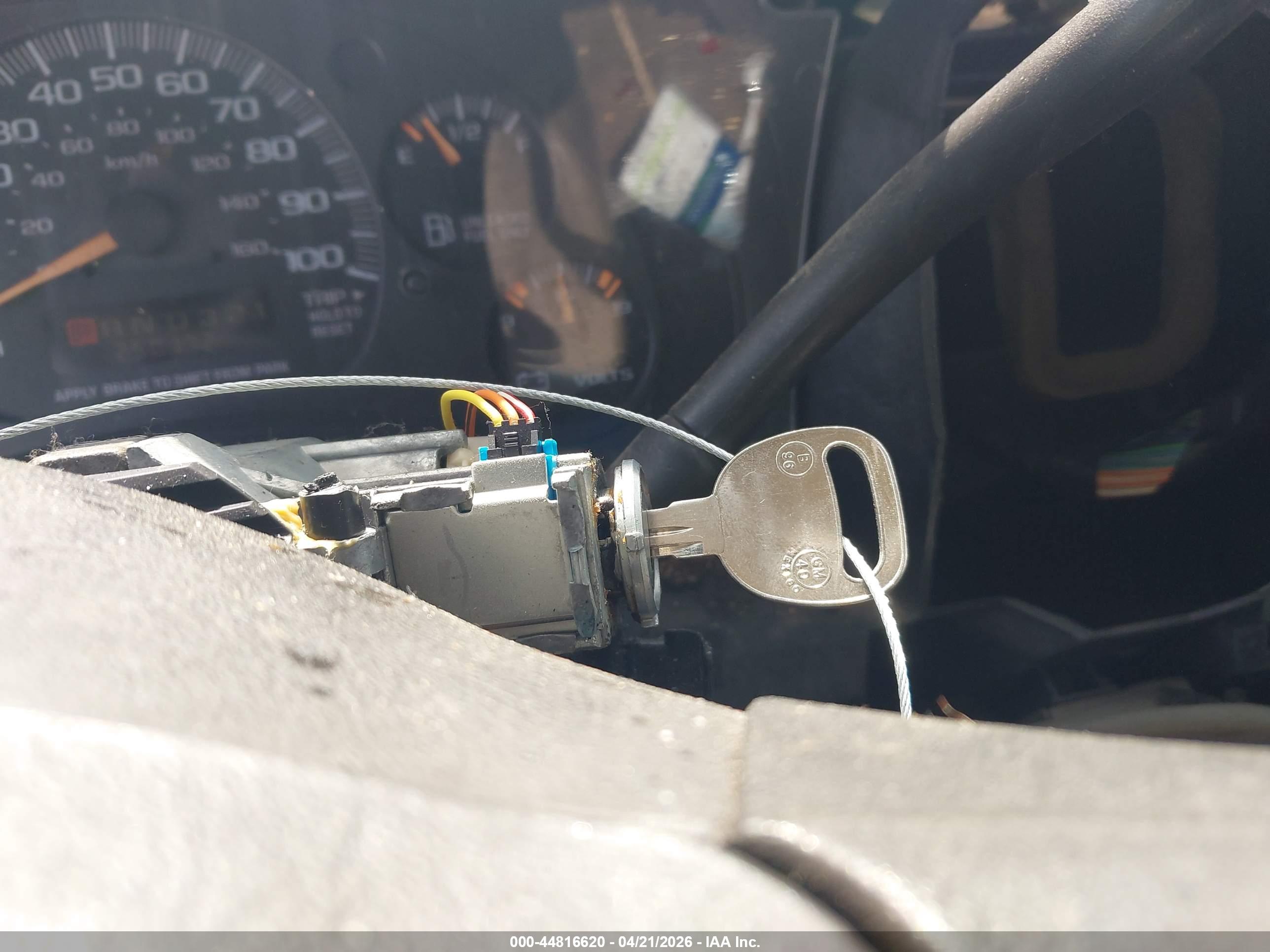 GMC SAFARI image 11