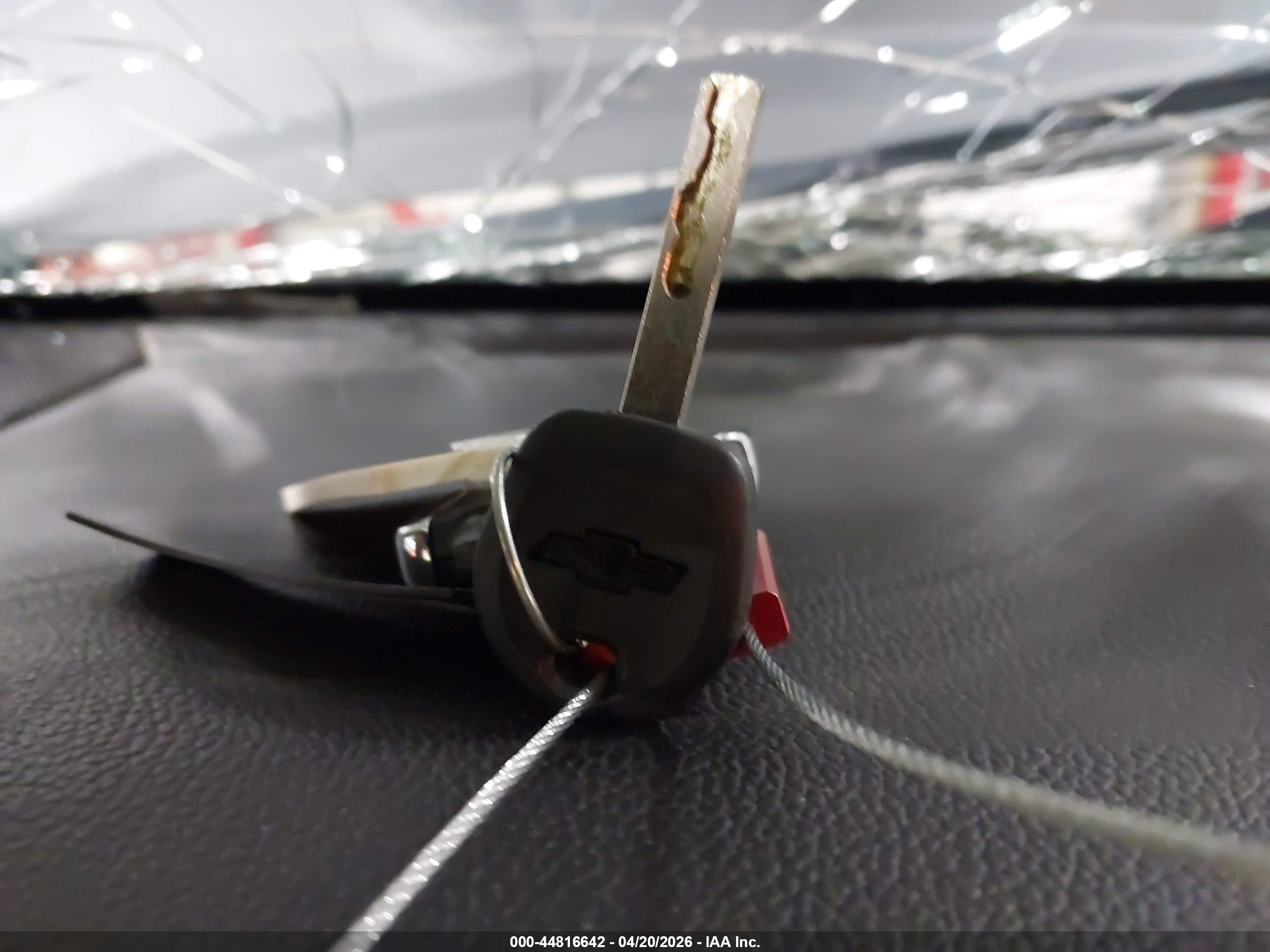 CHEVROLET COLORADO image 11