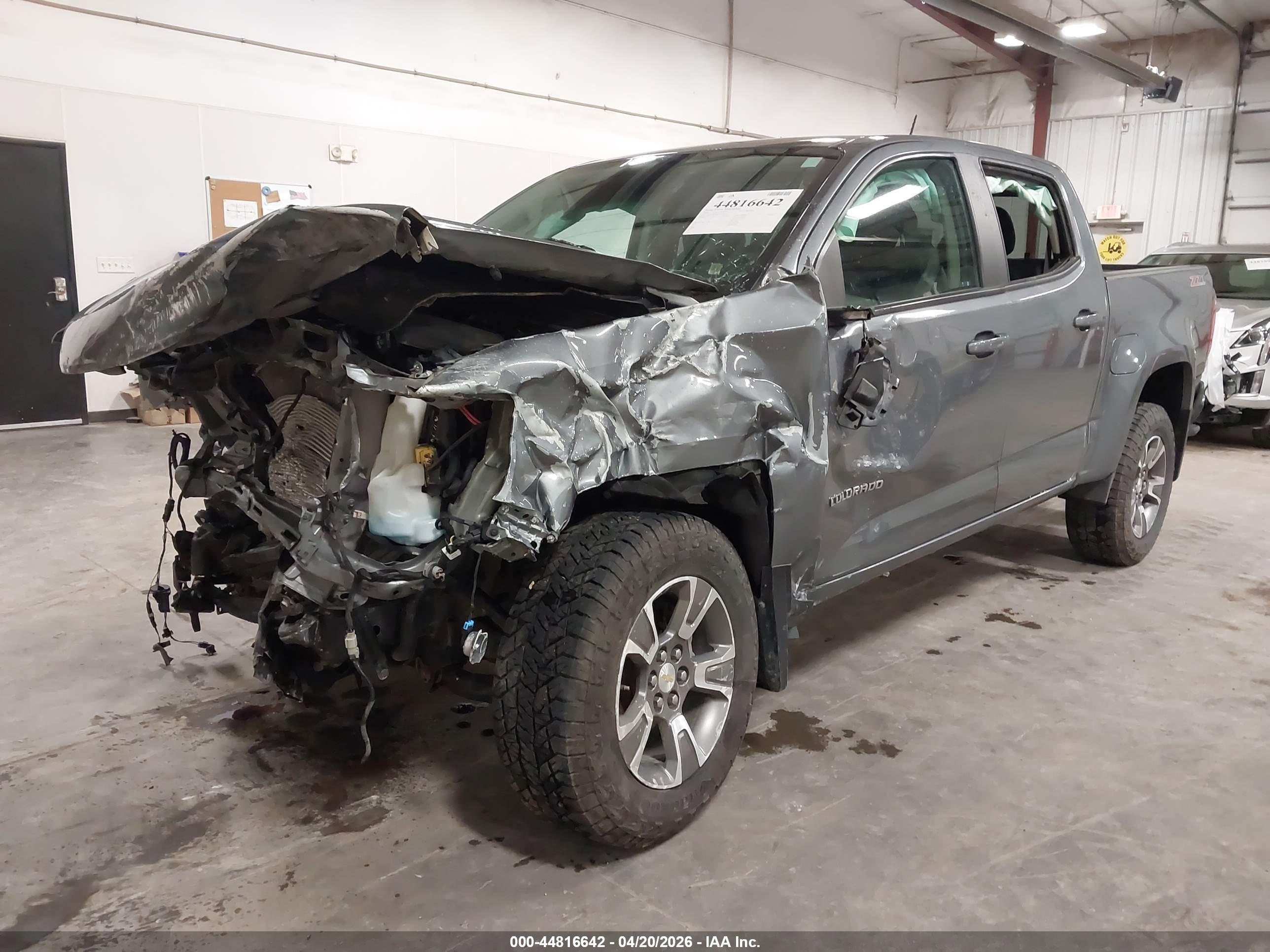 CHEVROLET COLORADO image 2