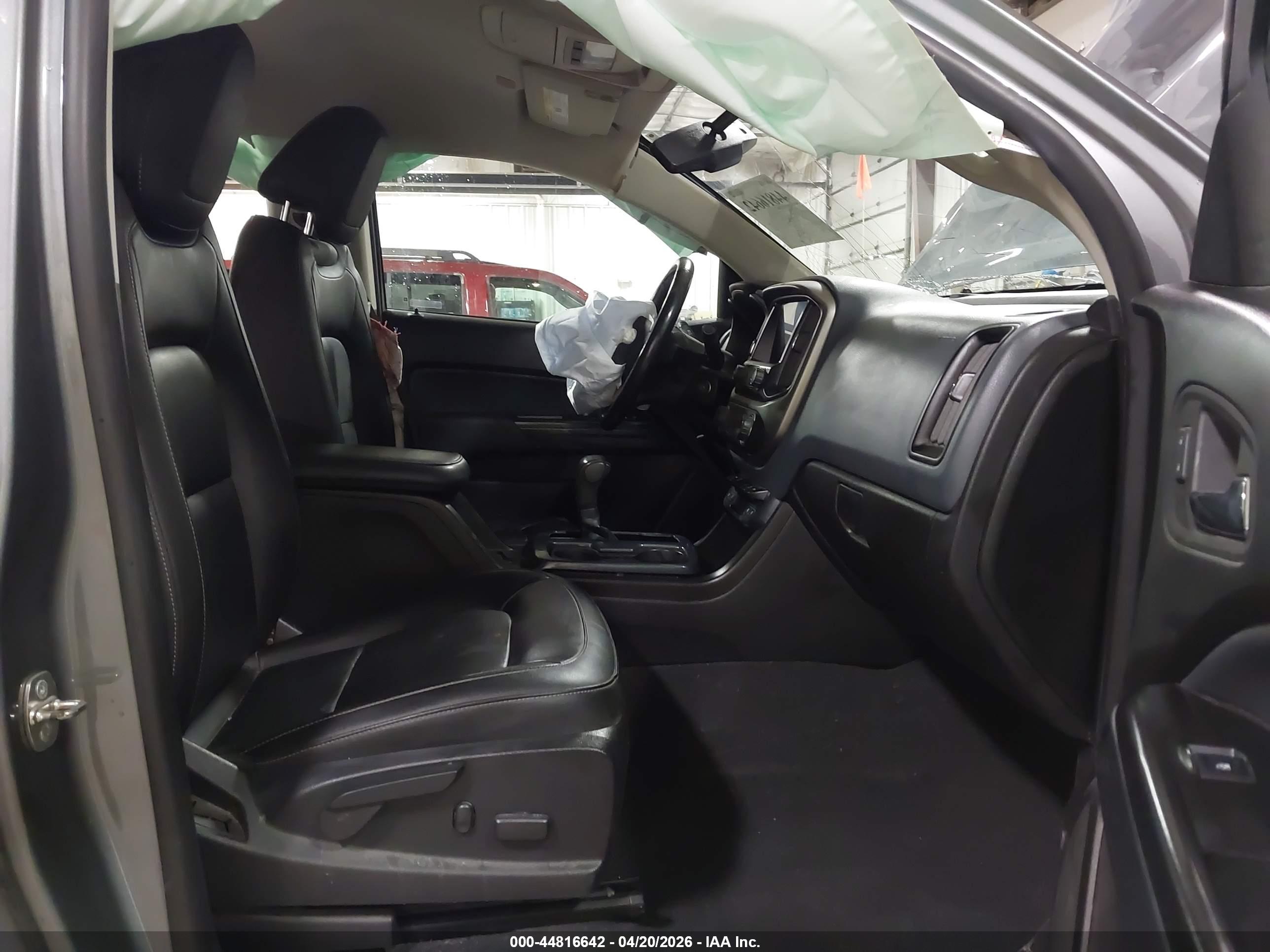 CHEVROLET COLORADO image 5