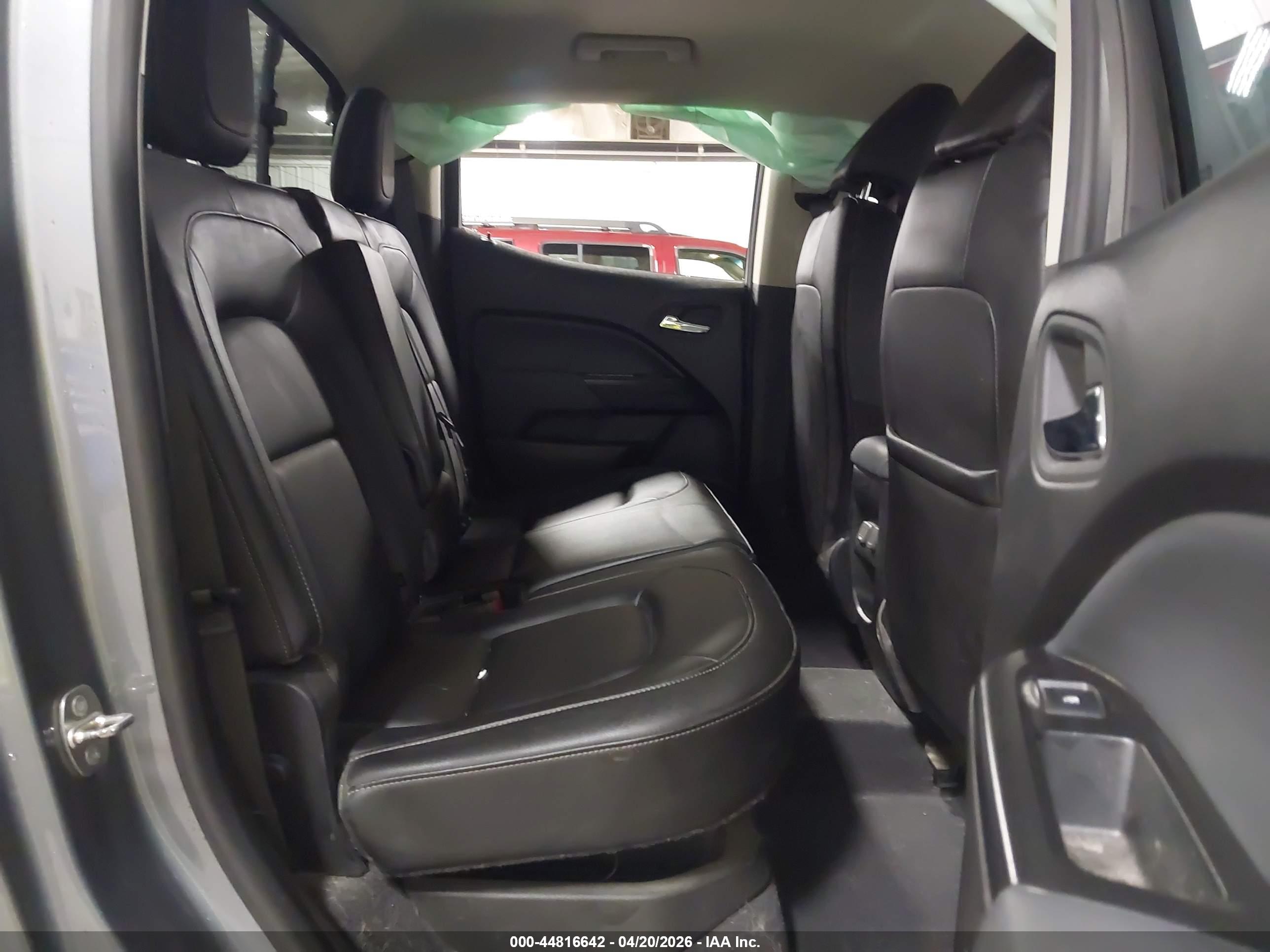CHEVROLET COLORADO image 8