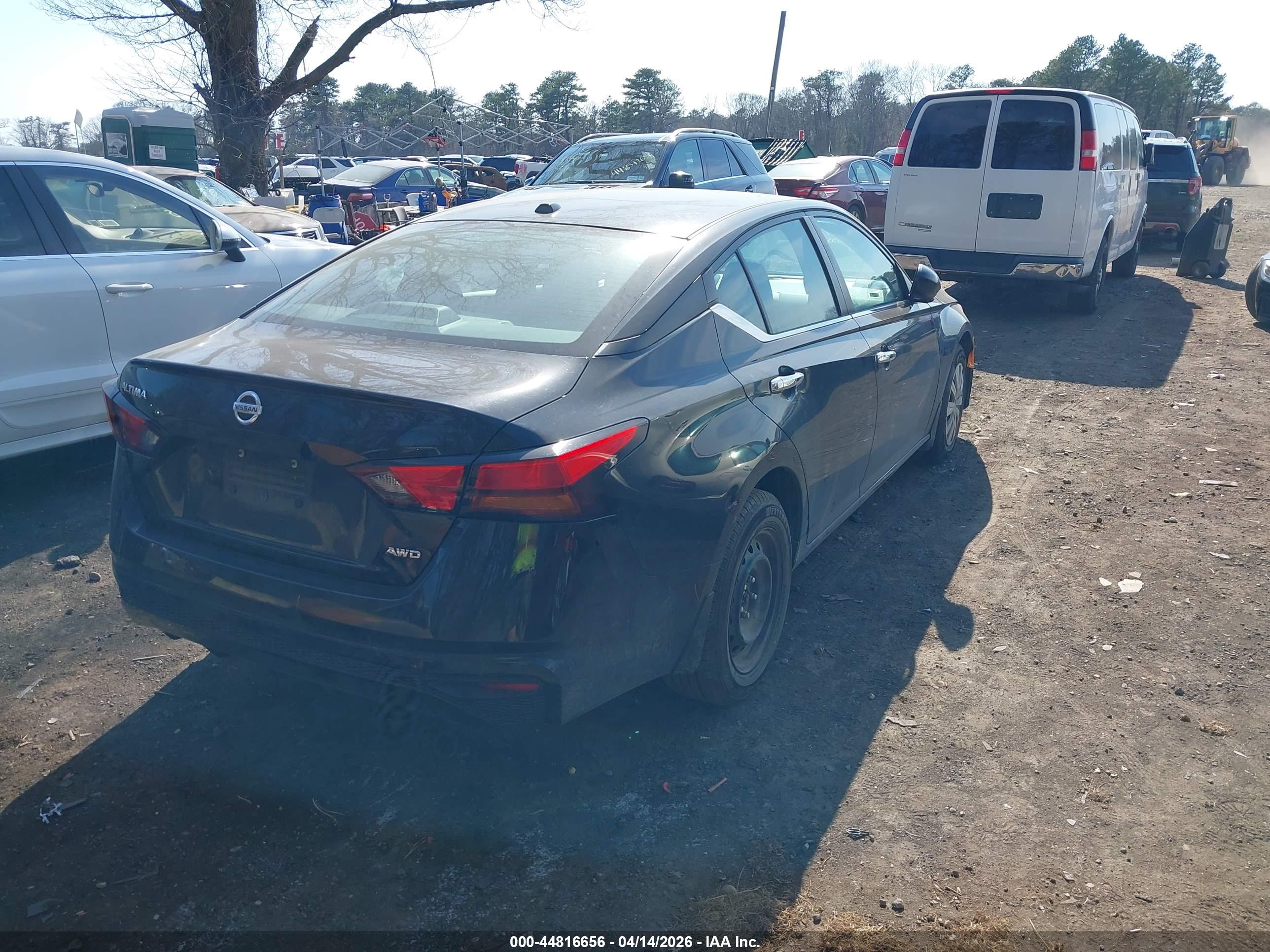 NISSAN ALTIMA image 4